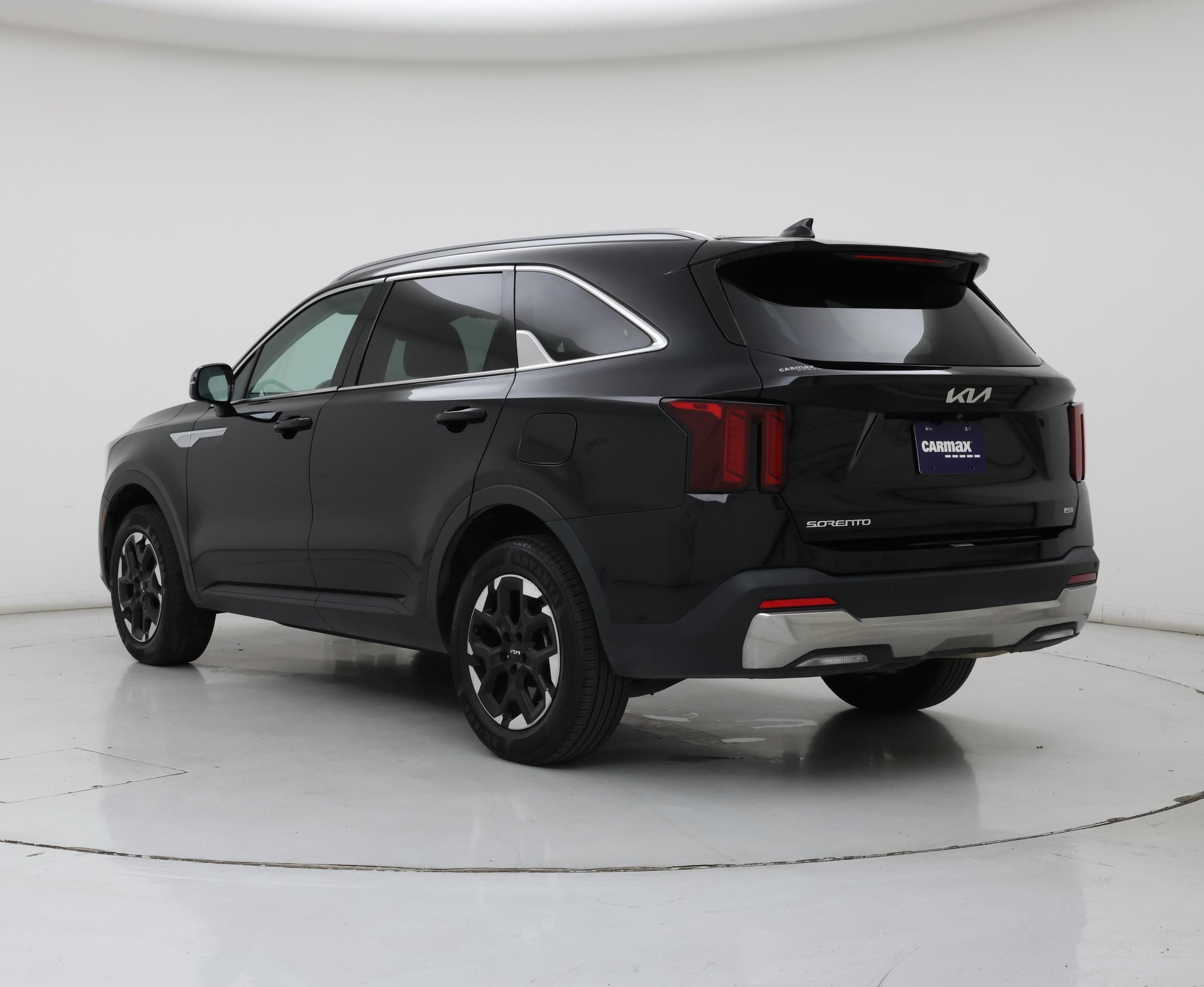 Thumbnail: 2024 Kia Sorento - 2