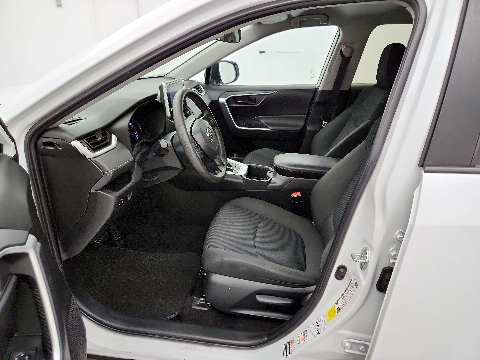 Thumbnail: 2024 Toyota RAV4 - 11