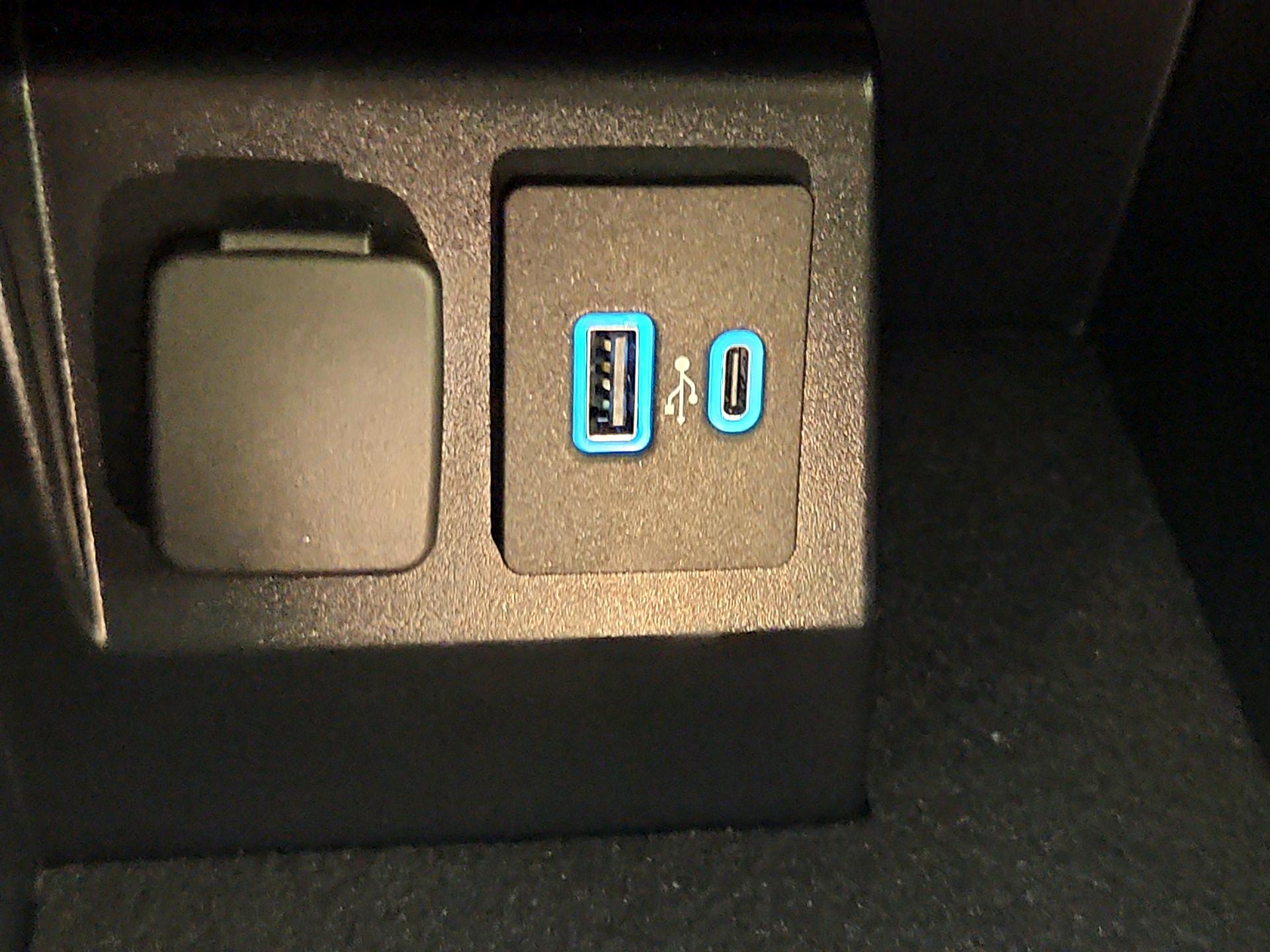 Thumbnail: 2021 Ford Explorer - 19