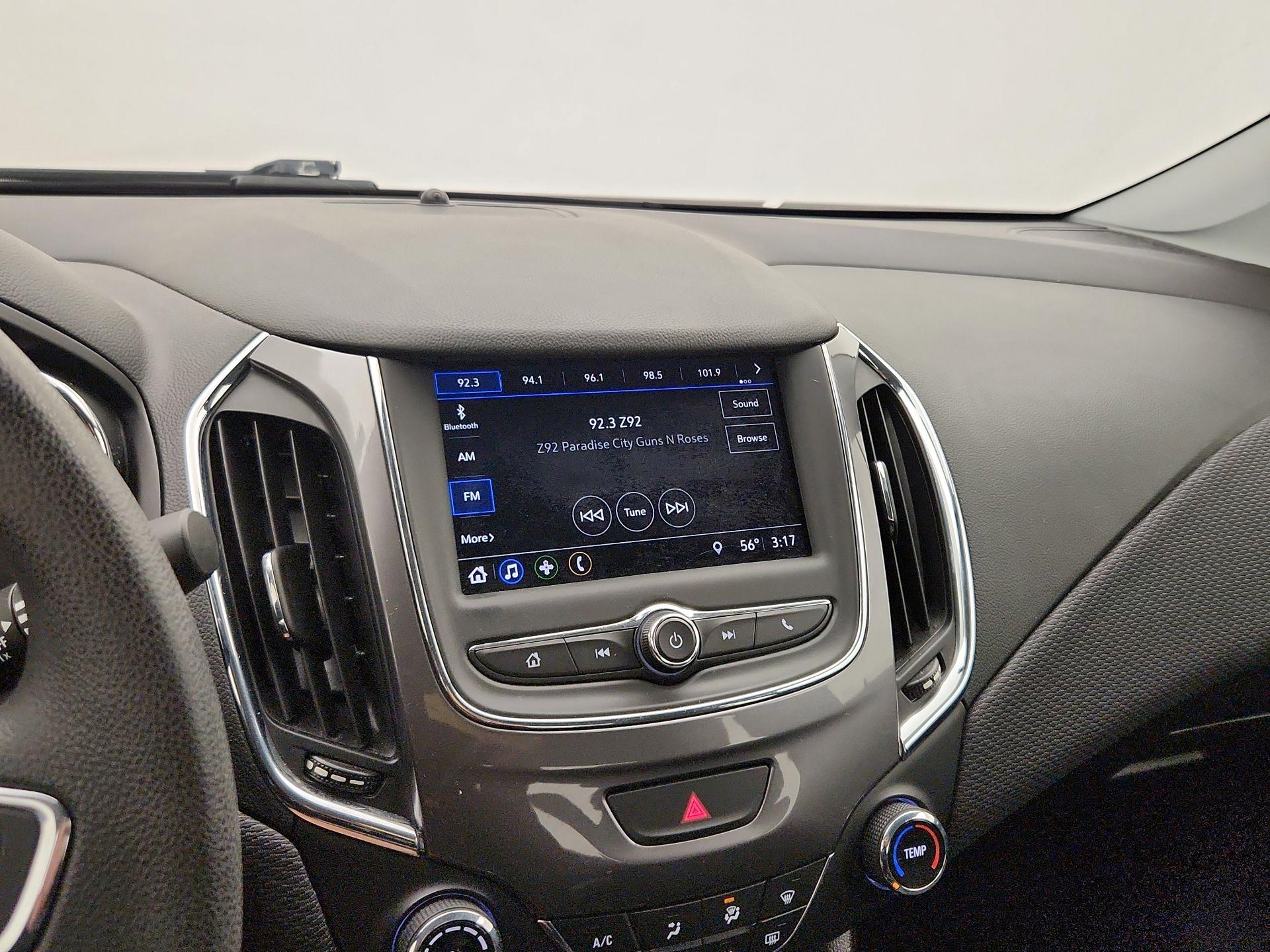 Thumbnail: 2019 Chevrolet Cruze - 15