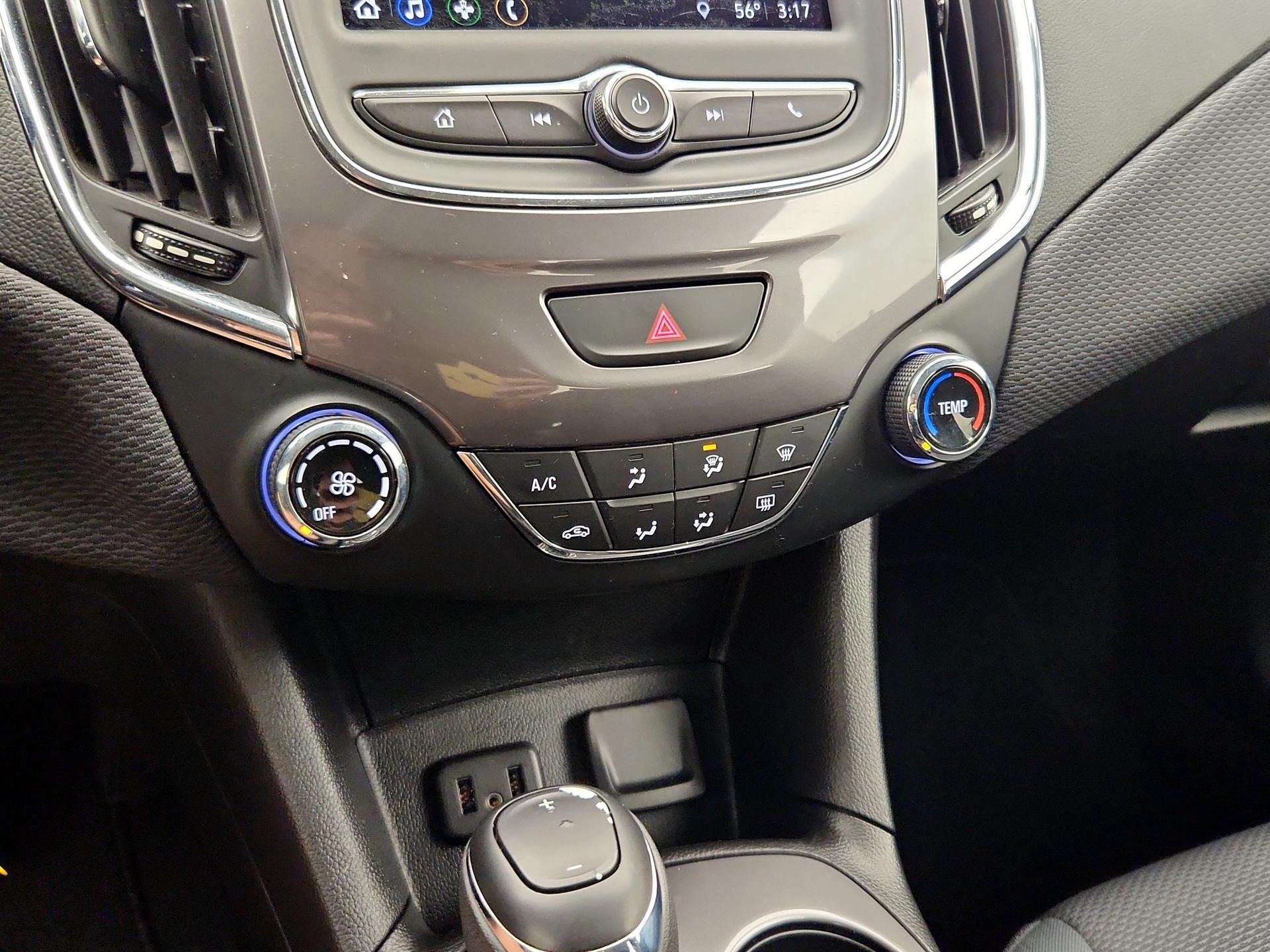 Thumbnail: 2019 Chevrolet Cruze - 16