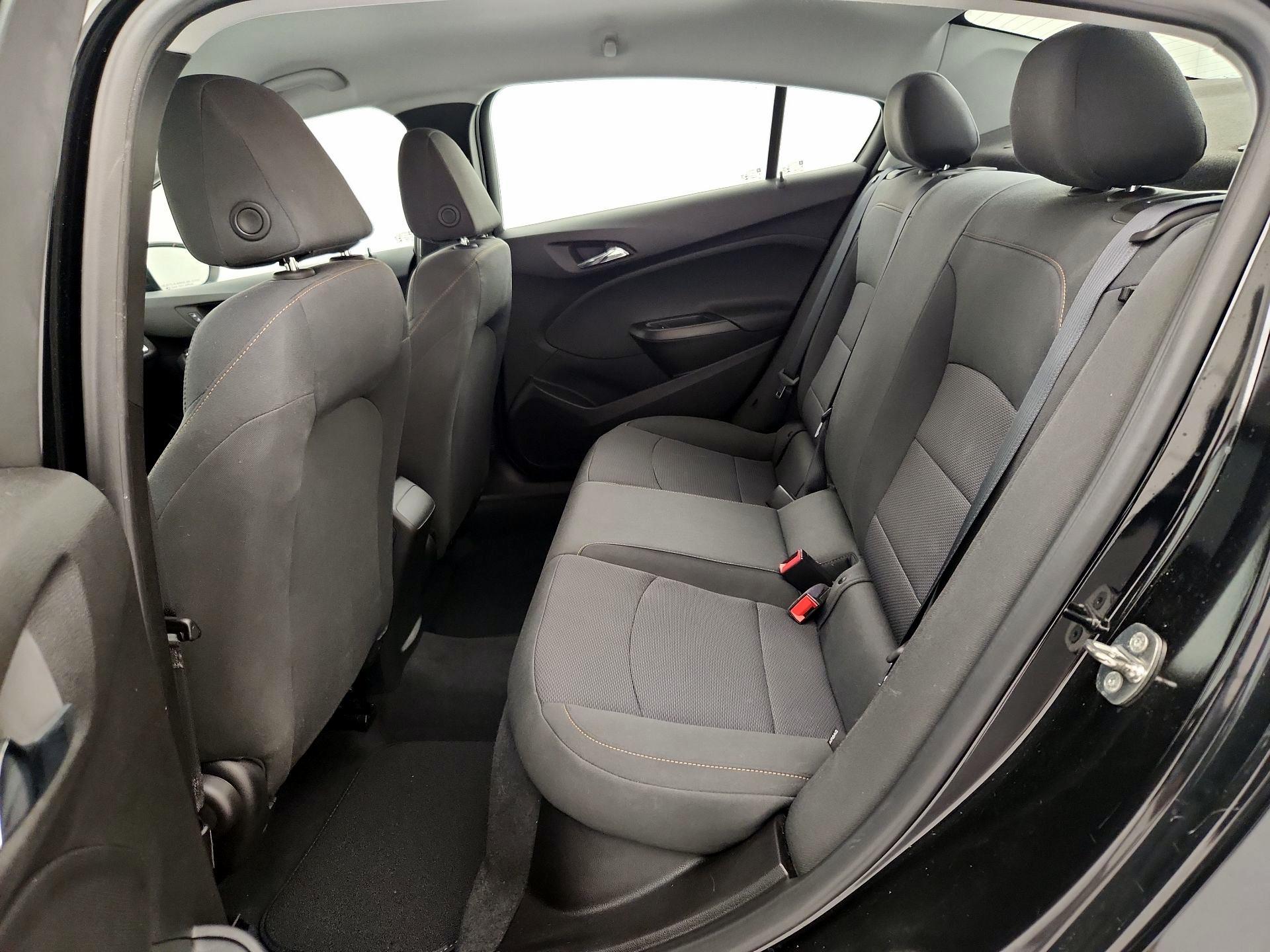 Thumbnail: 2019 Chevrolet Cruze - 19