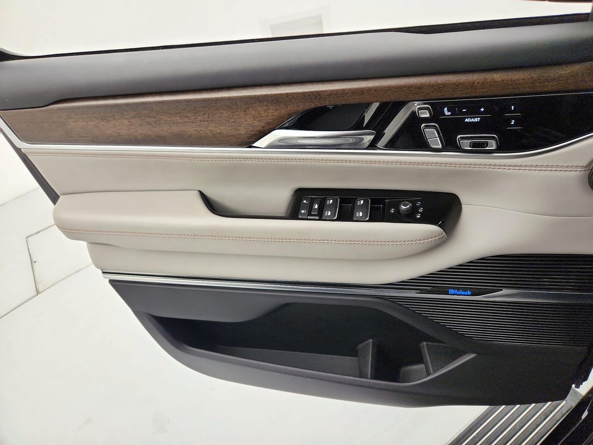 Thumbnail: 2023 Jeep Grand Wagoneer - 12