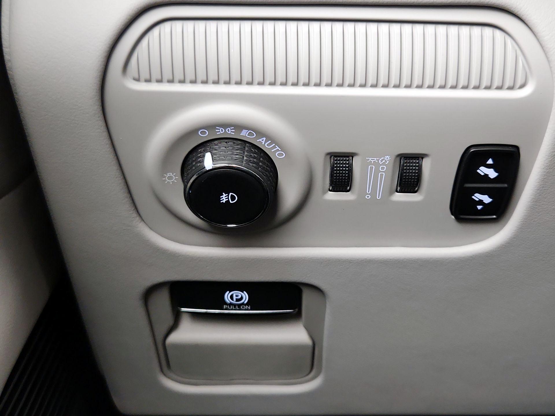 Thumbnail: 2023 Jeep Grand Wagoneer - 13