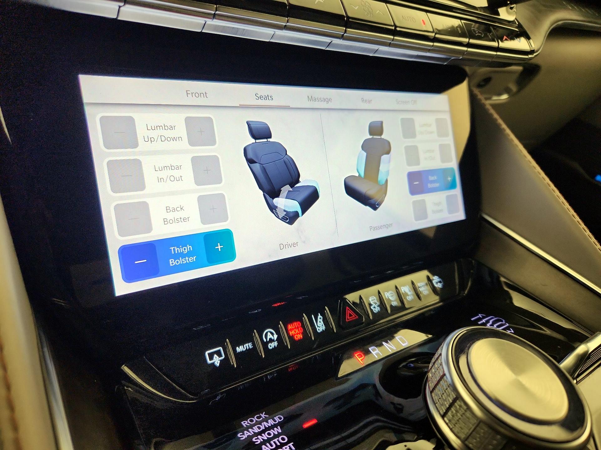 Thumbnail: 2023 Jeep Grand Wagoneer - 17