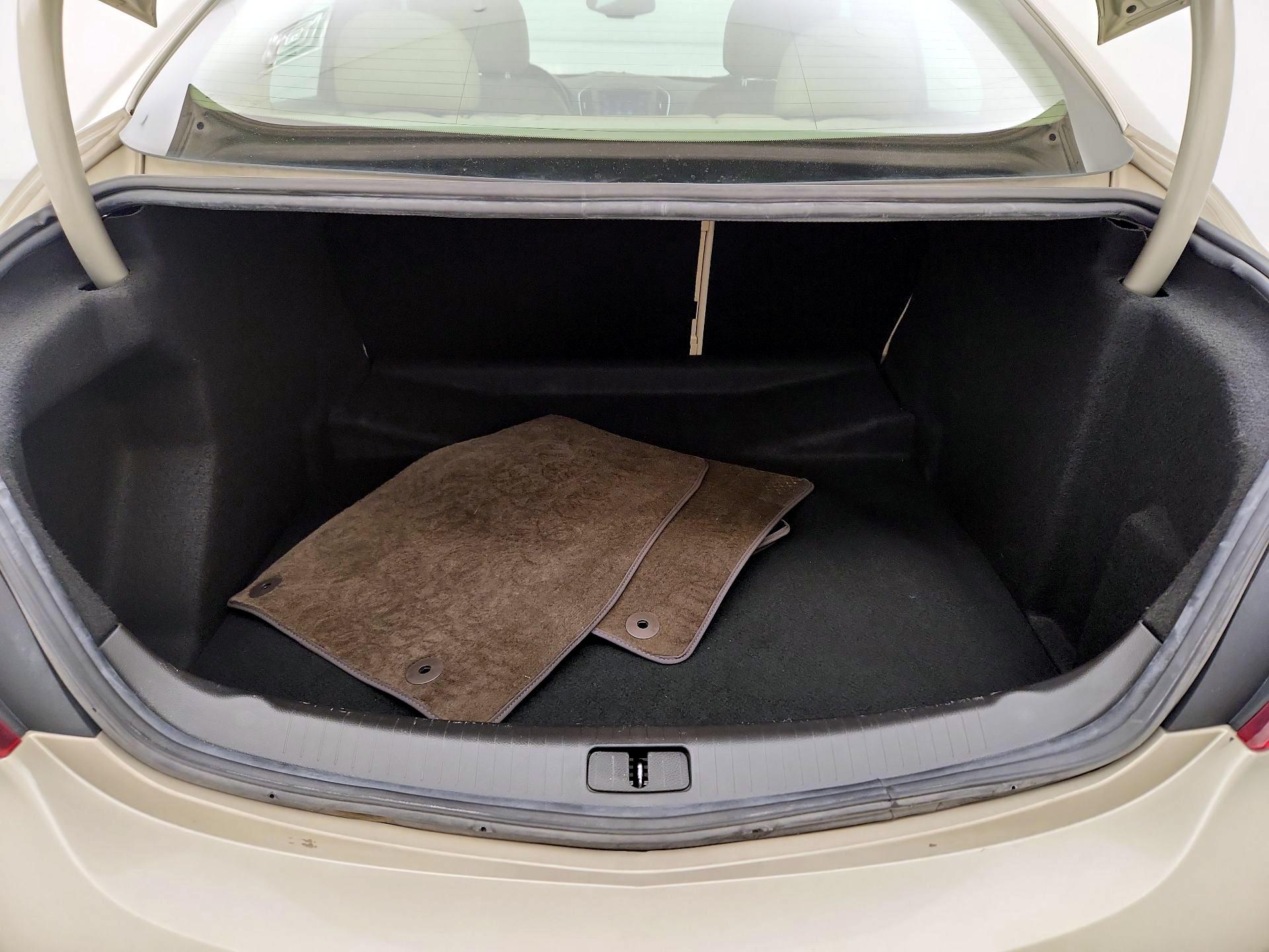 Thumbnail: 2016 Buick Regal - 20