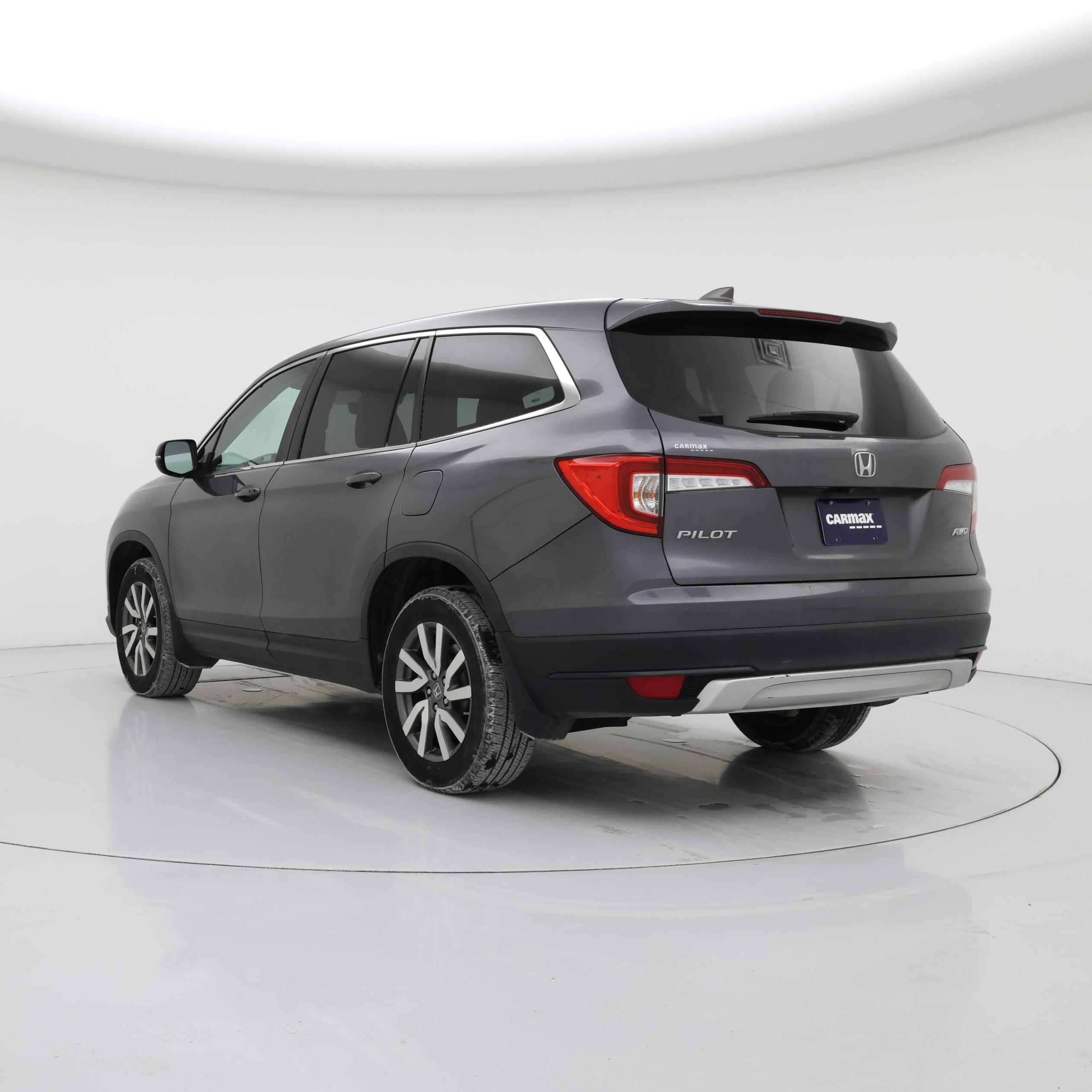 Thumbnail: 2019 Honda Pilot - 2