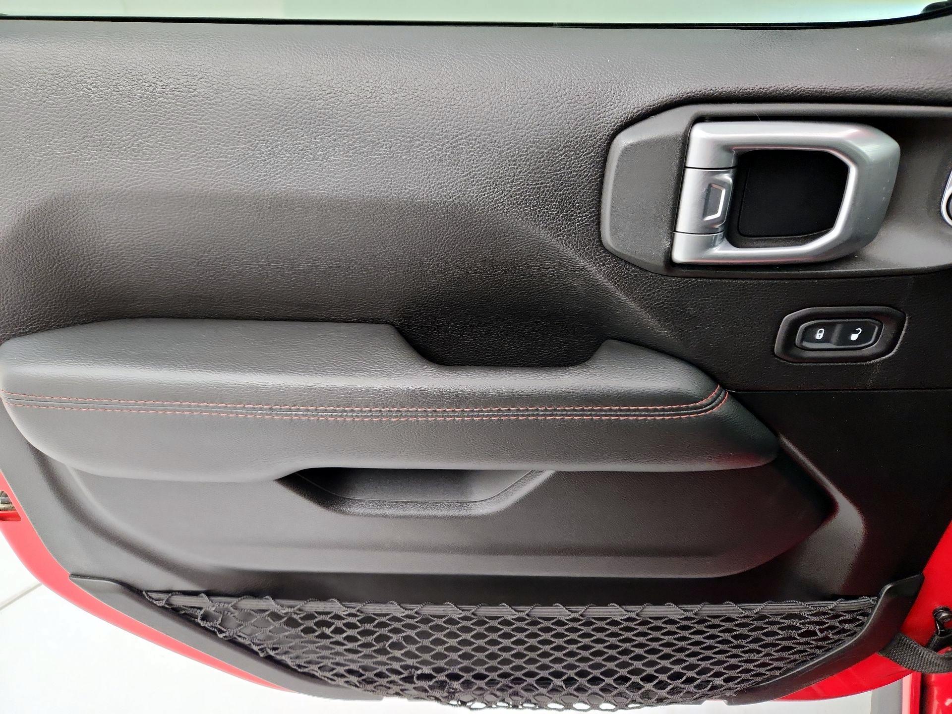 Thumbnail: 2020 Jeep Wrangler - 12