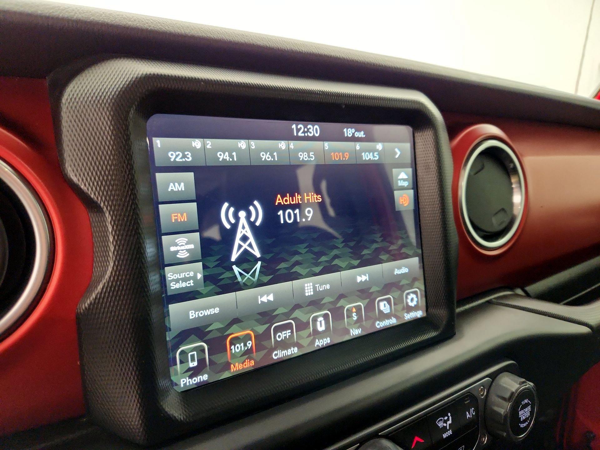 Thumbnail: 2020 Jeep Wrangler - 16