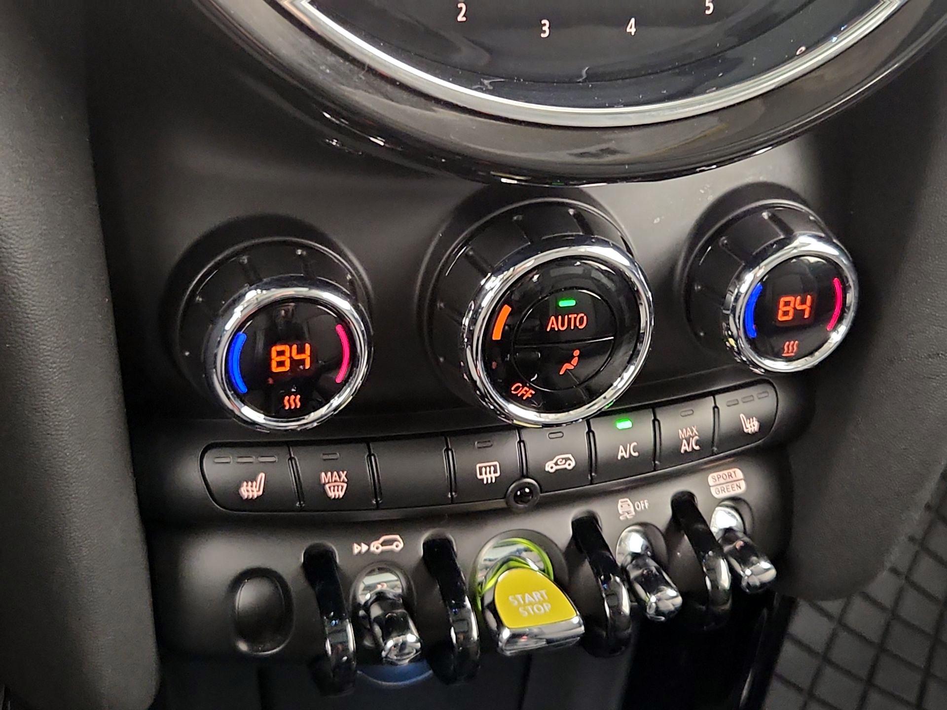 Thumbnail: 2023 MINI Cooper Hardtop - 17