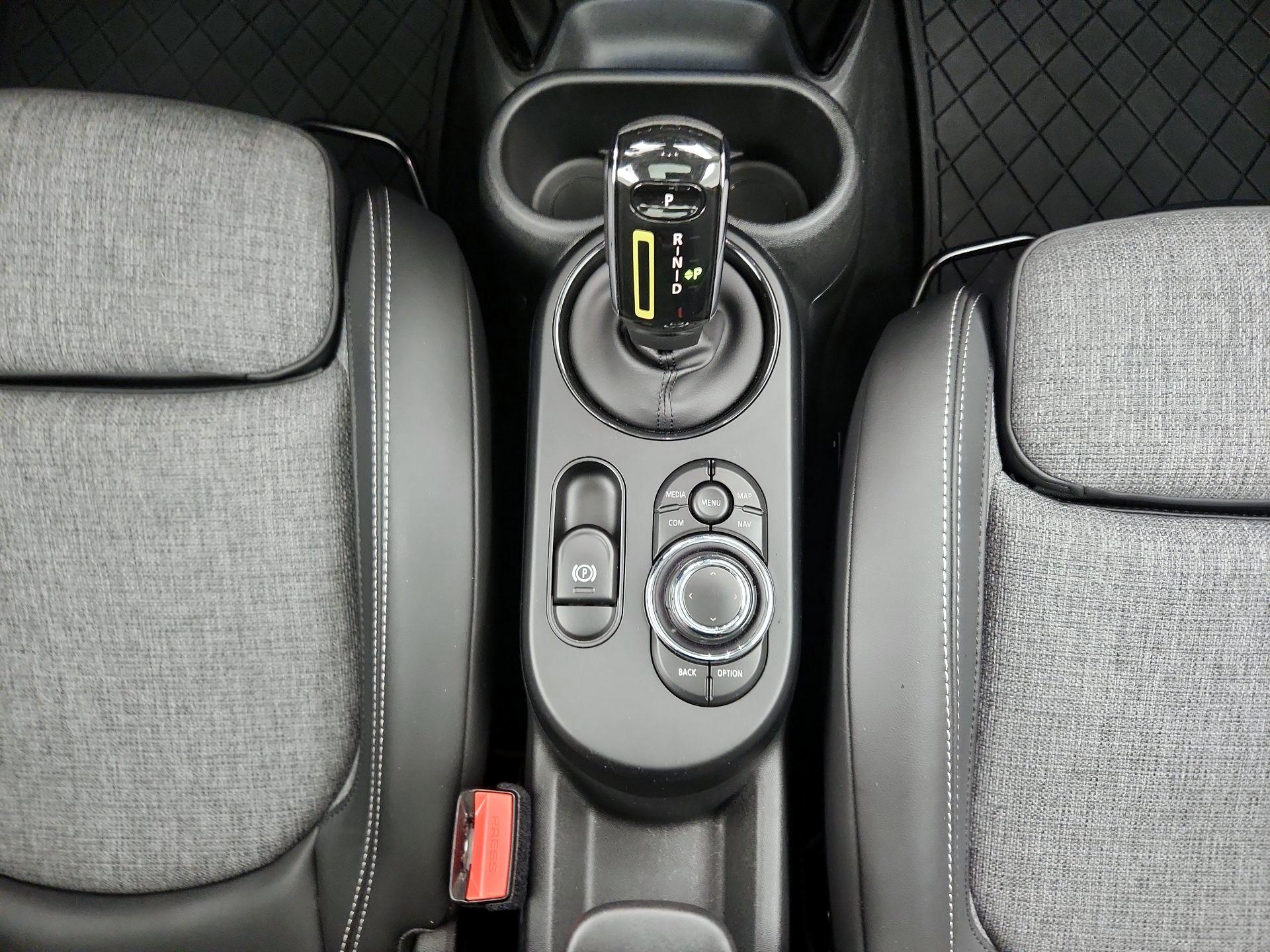 Thumbnail: 2023 MINI Cooper Hardtop - 18