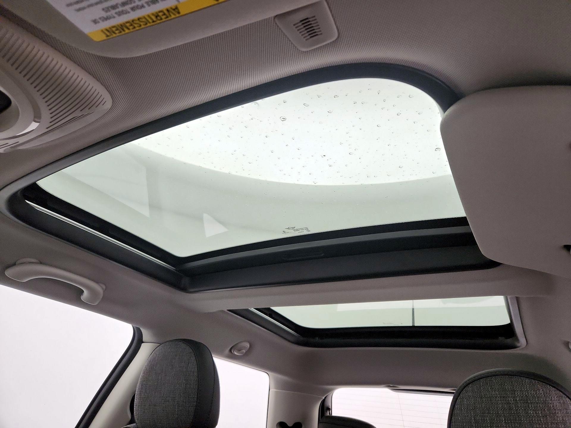 Thumbnail: 2023 MINI Cooper Hardtop - 20