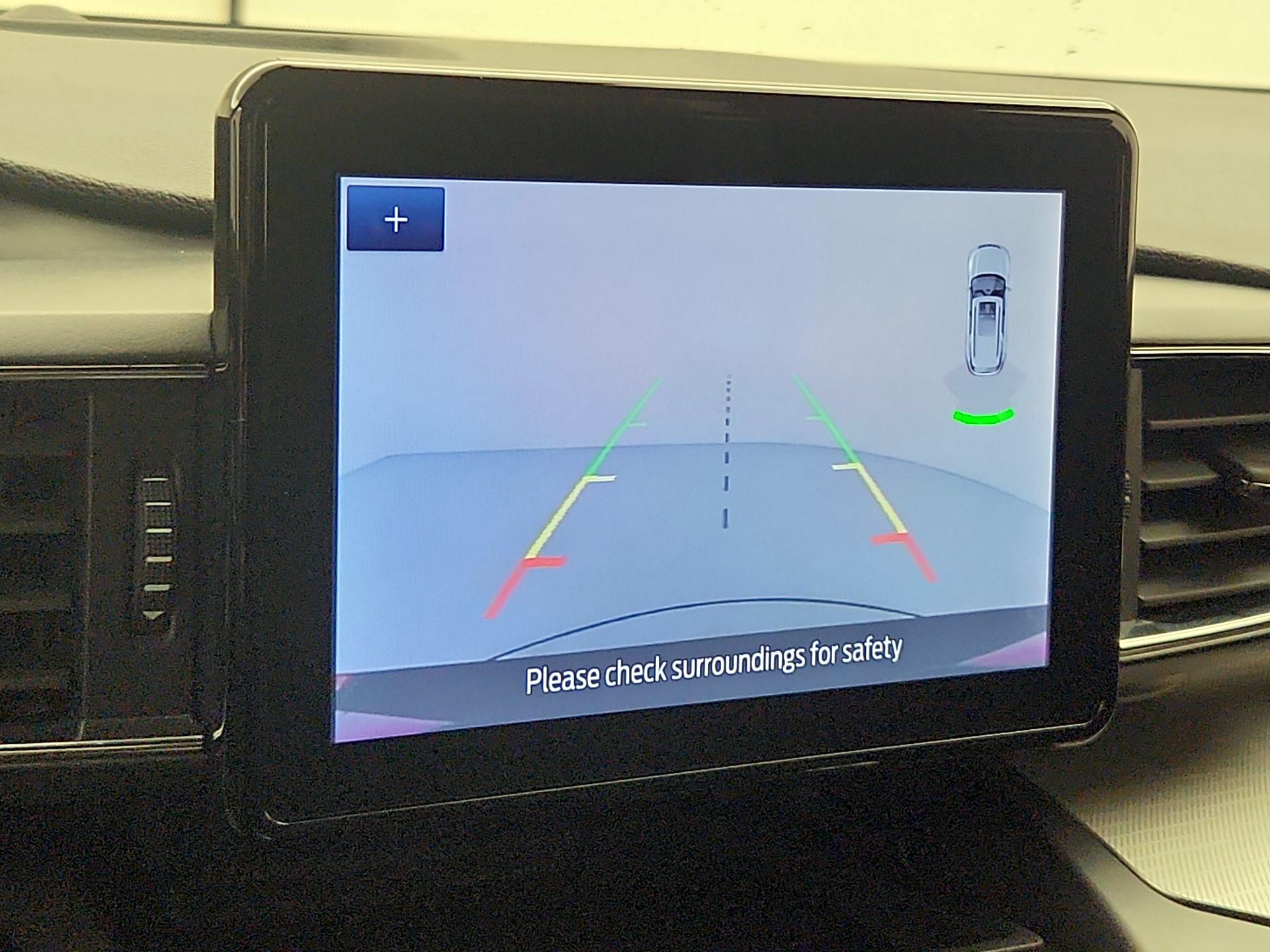 Thumbnail: 2020 Ford Explorer - 15