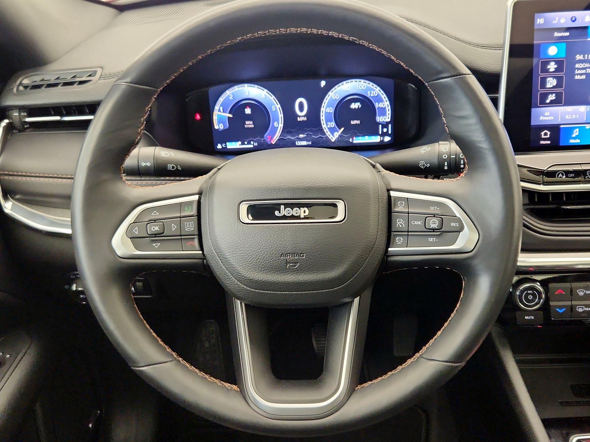 Thumbnail: 2022 Jeep Compass - 10