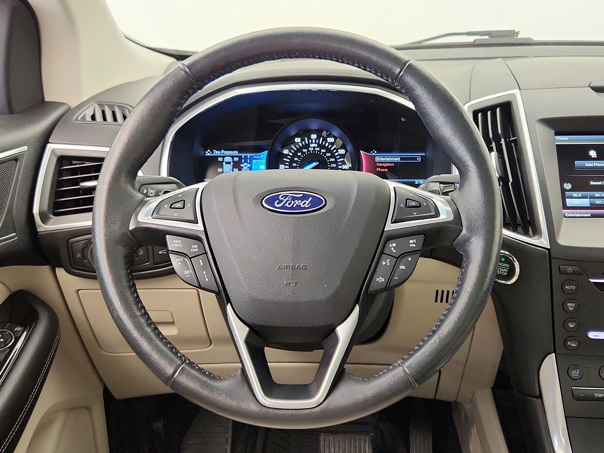 Thumbnail: 2015 Ford Edge - 10