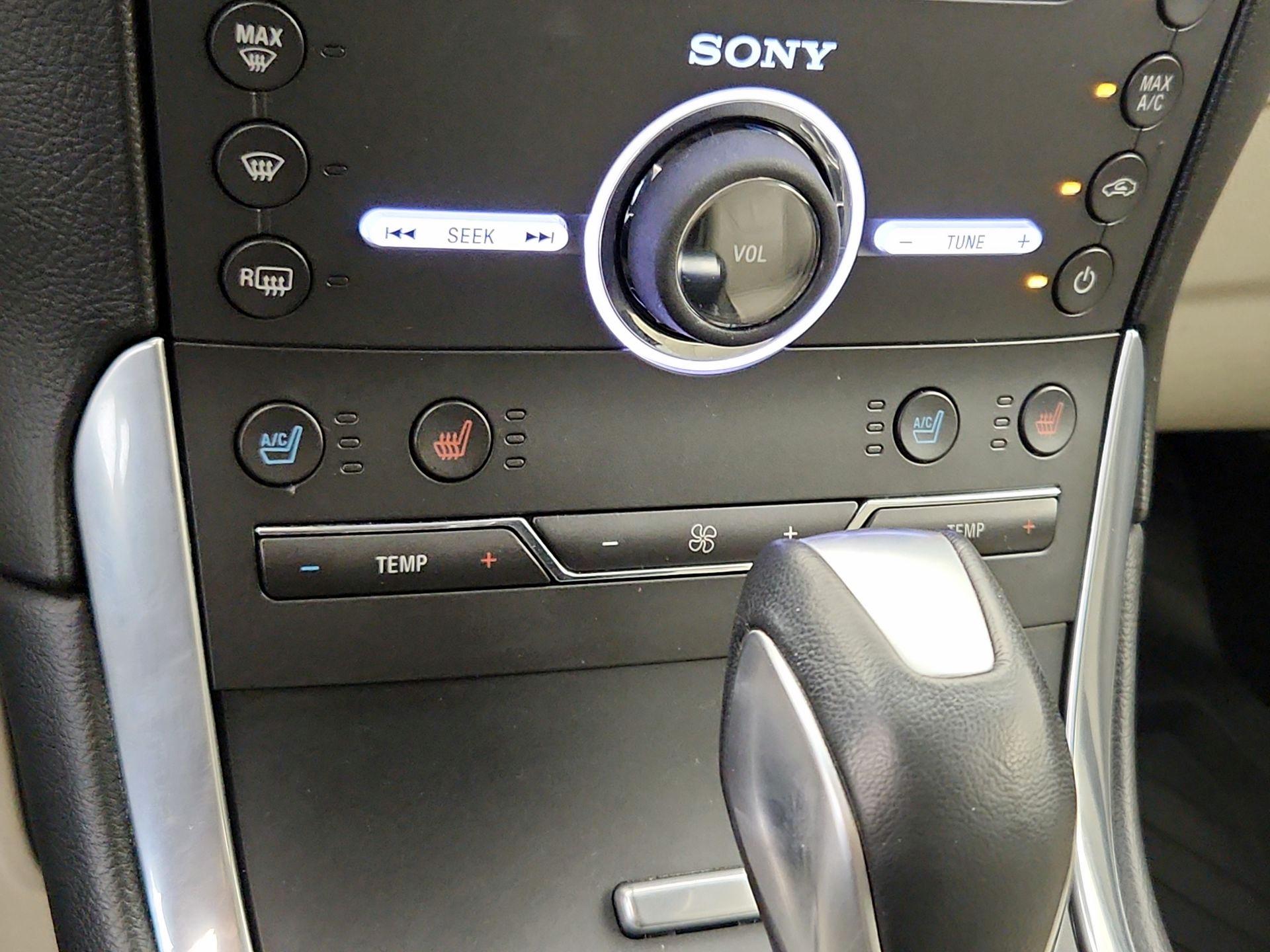 Thumbnail: 2015 Ford Edge - 17