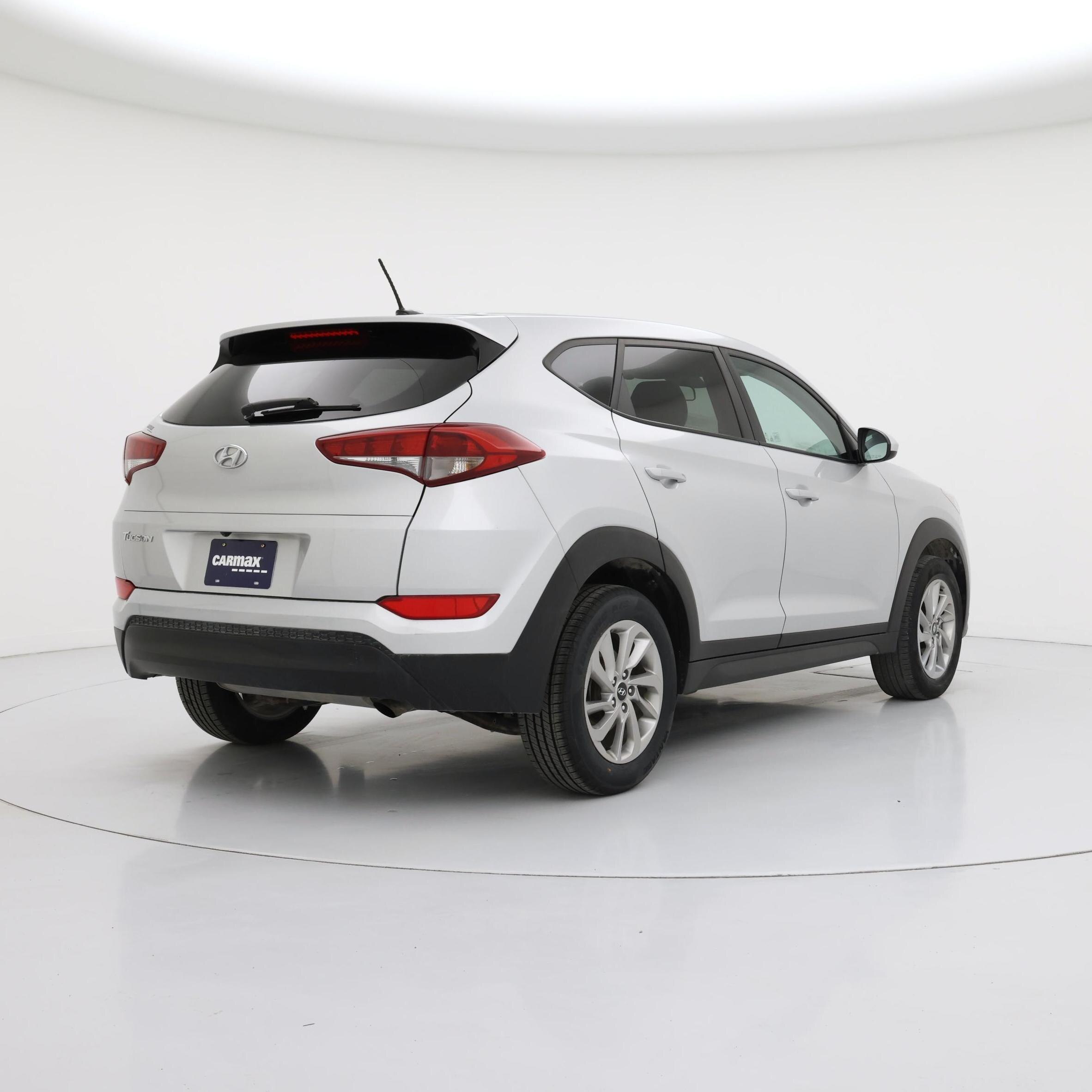 Thumbnail: 2017 Hyundai Tucson - 8