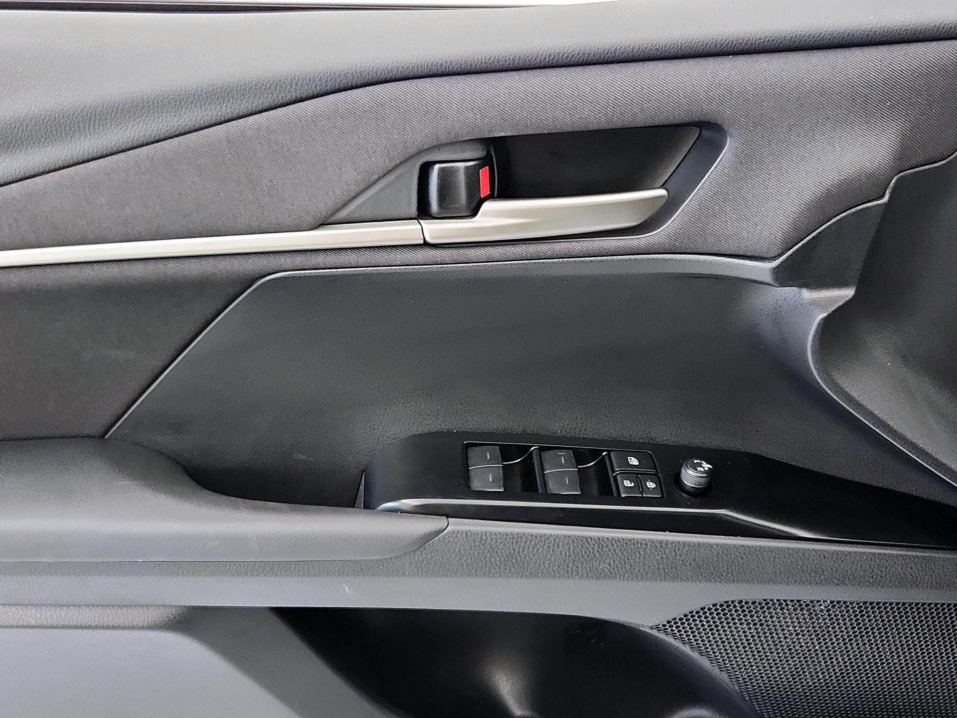 Thumbnail: 2025 Toyota Camry - 12