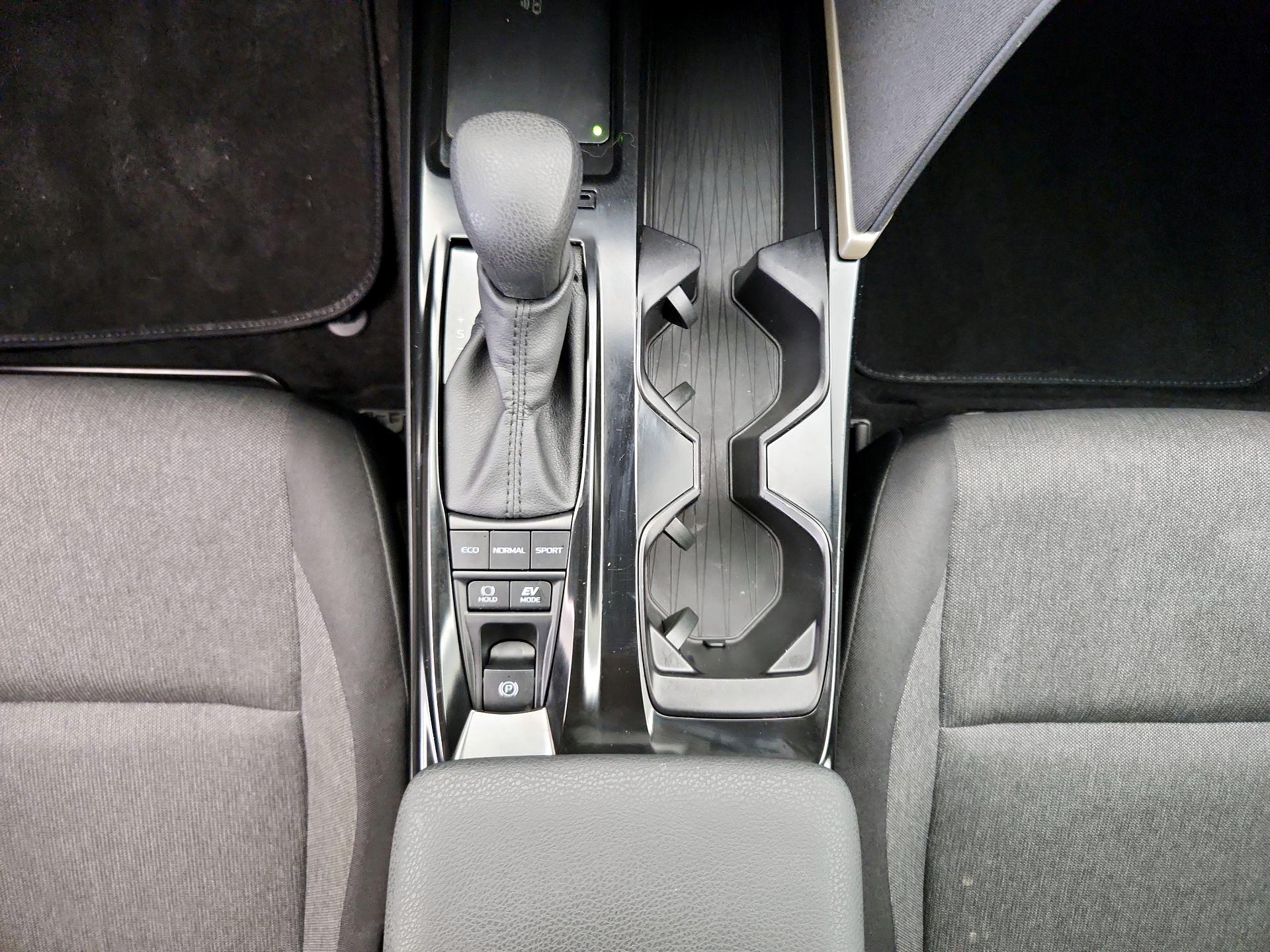 Thumbnail: 2025 Toyota Camry - 17