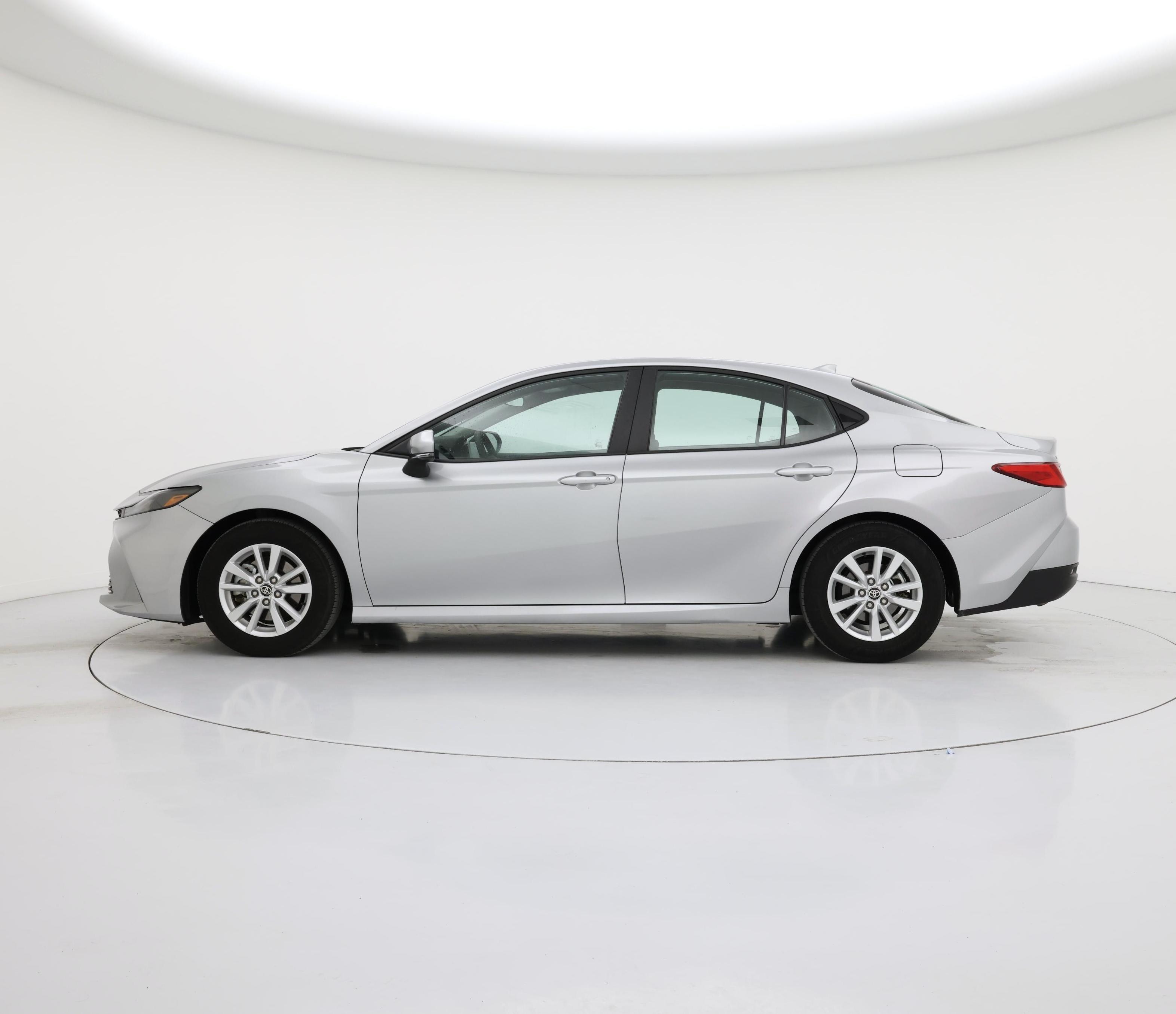 Thumbnail: 2025 Toyota Camry - 3