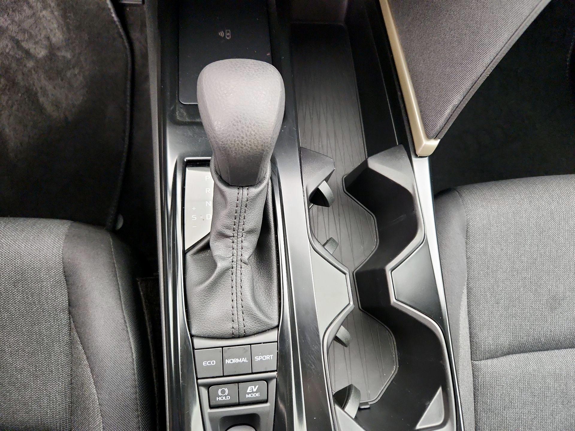 Thumbnail: 2025 Toyota Camry - 17