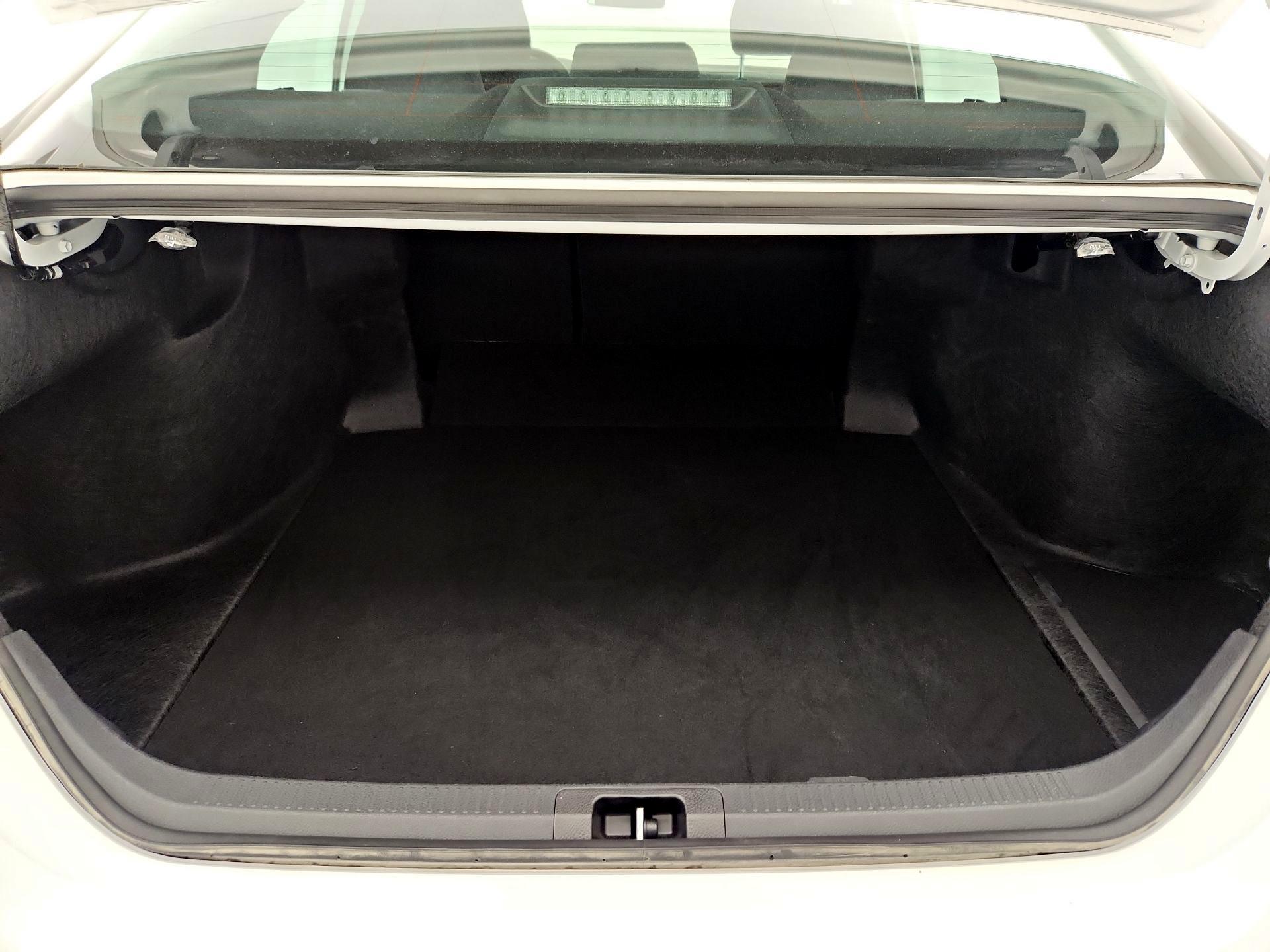 Thumbnail: 2025 Toyota Camry - 20