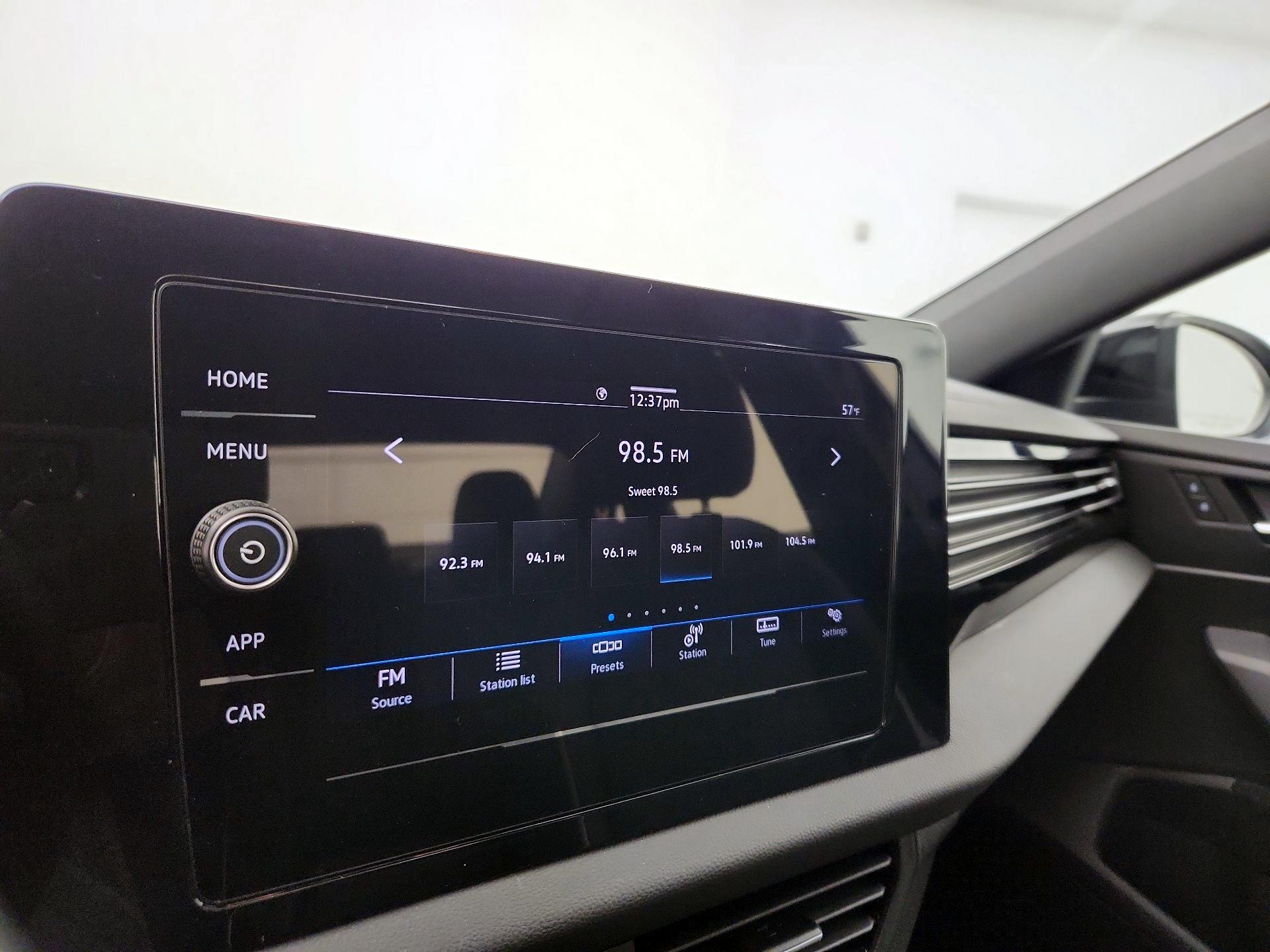 Thumbnail: 2025 Volkswagen Jetta - 15