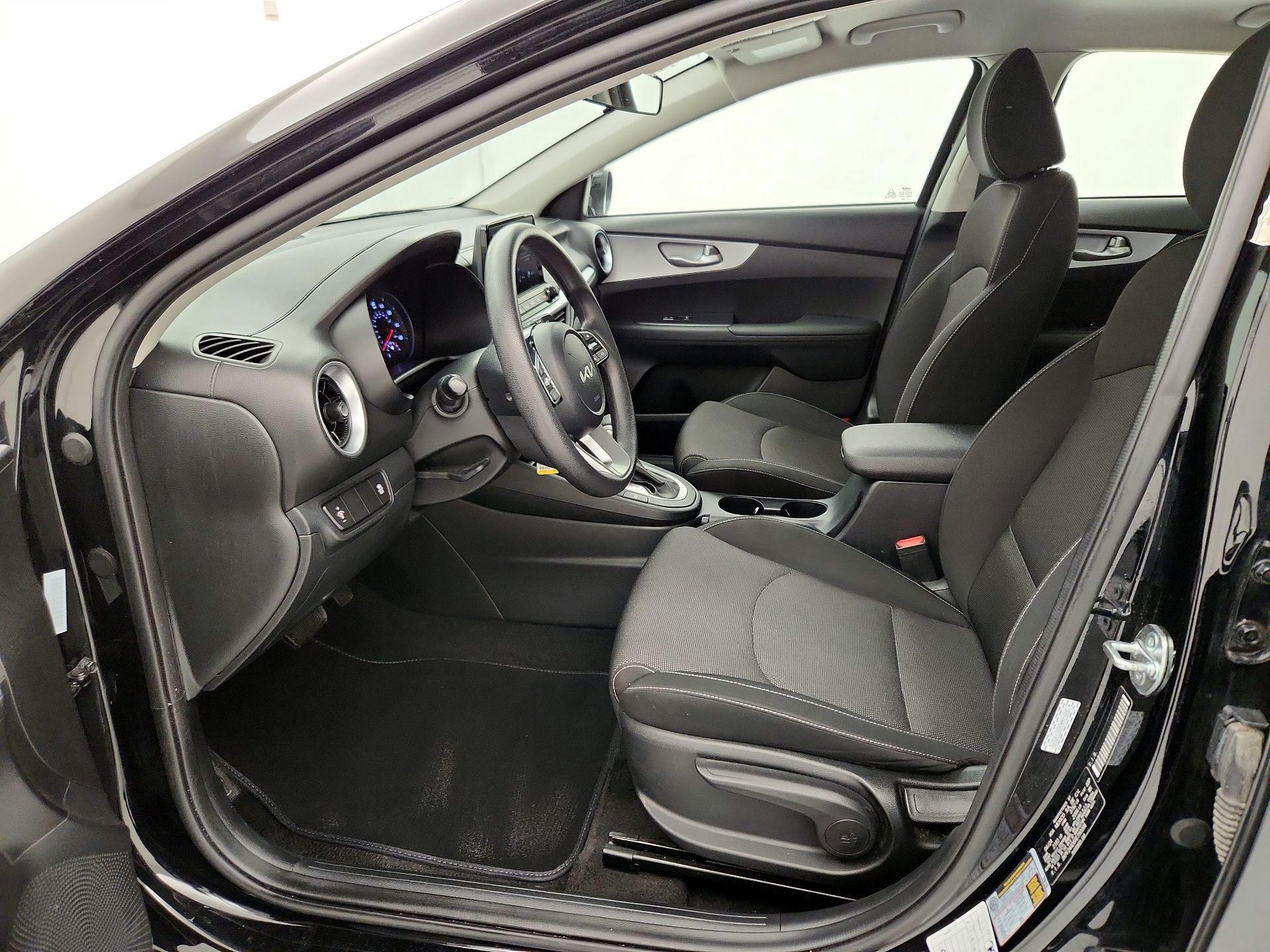 Thumbnail: 2024 Kia Forte - 11