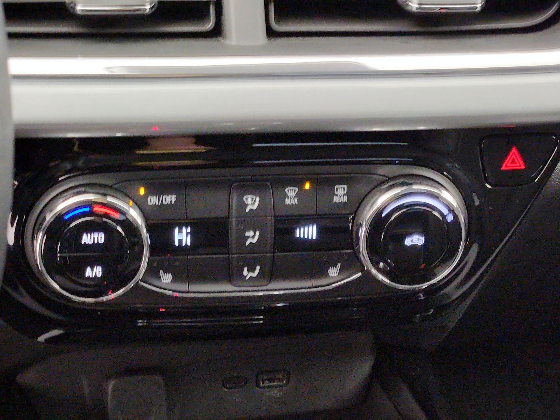 Thumbnail: 2025 Chevrolet Trax - 16