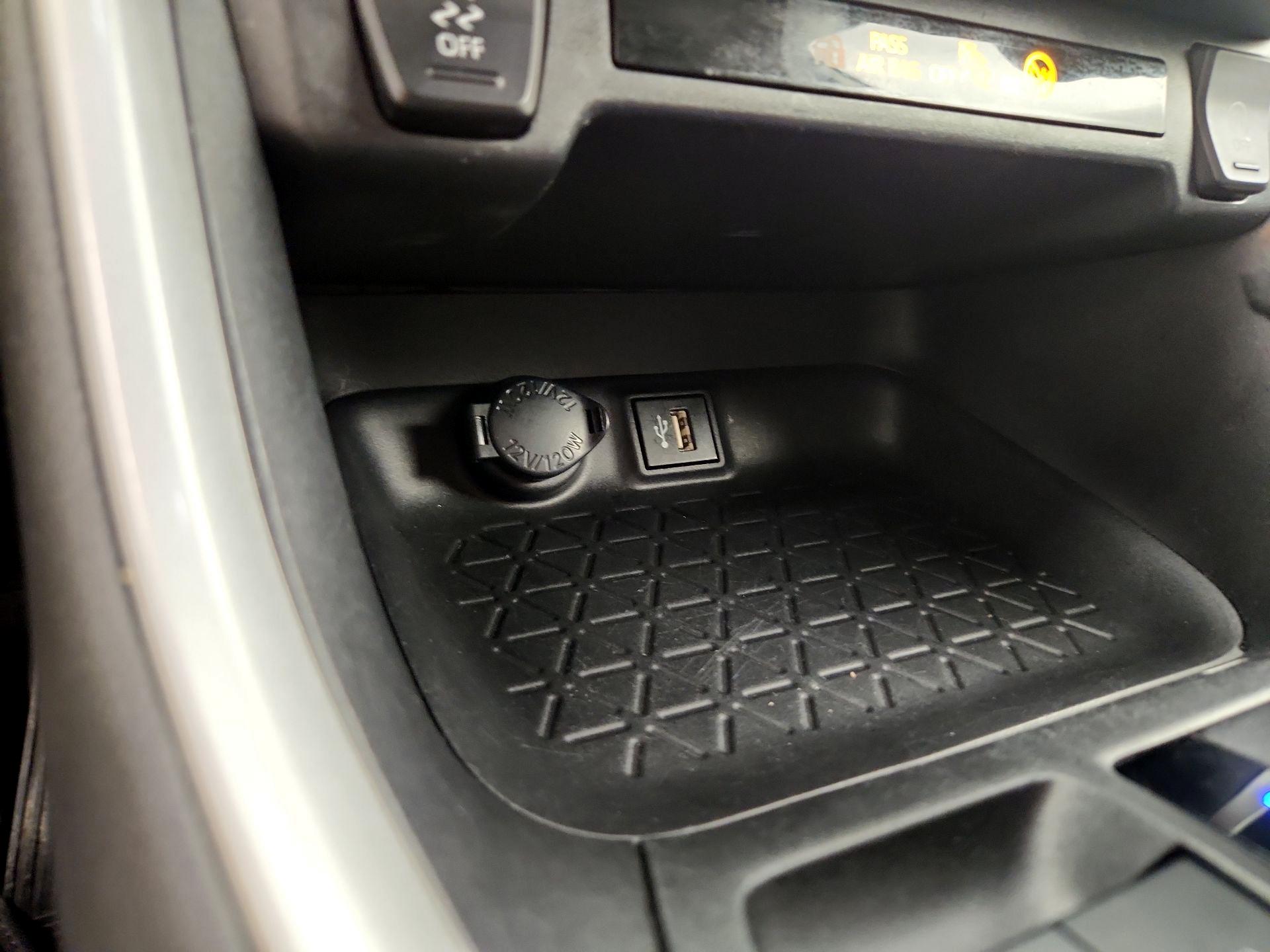 Thumbnail: 2024 Toyota RAV4 - 18