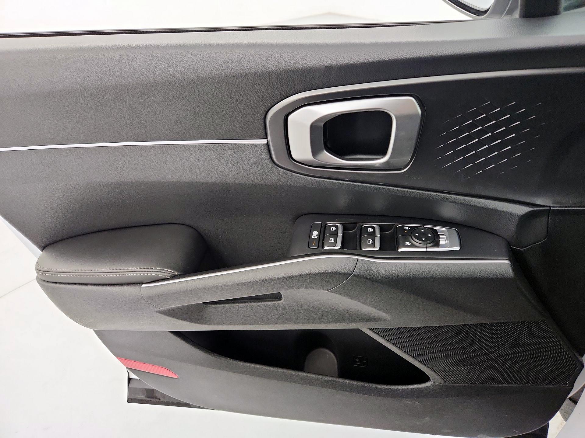 Thumbnail: 2024 Kia Sorento - 12