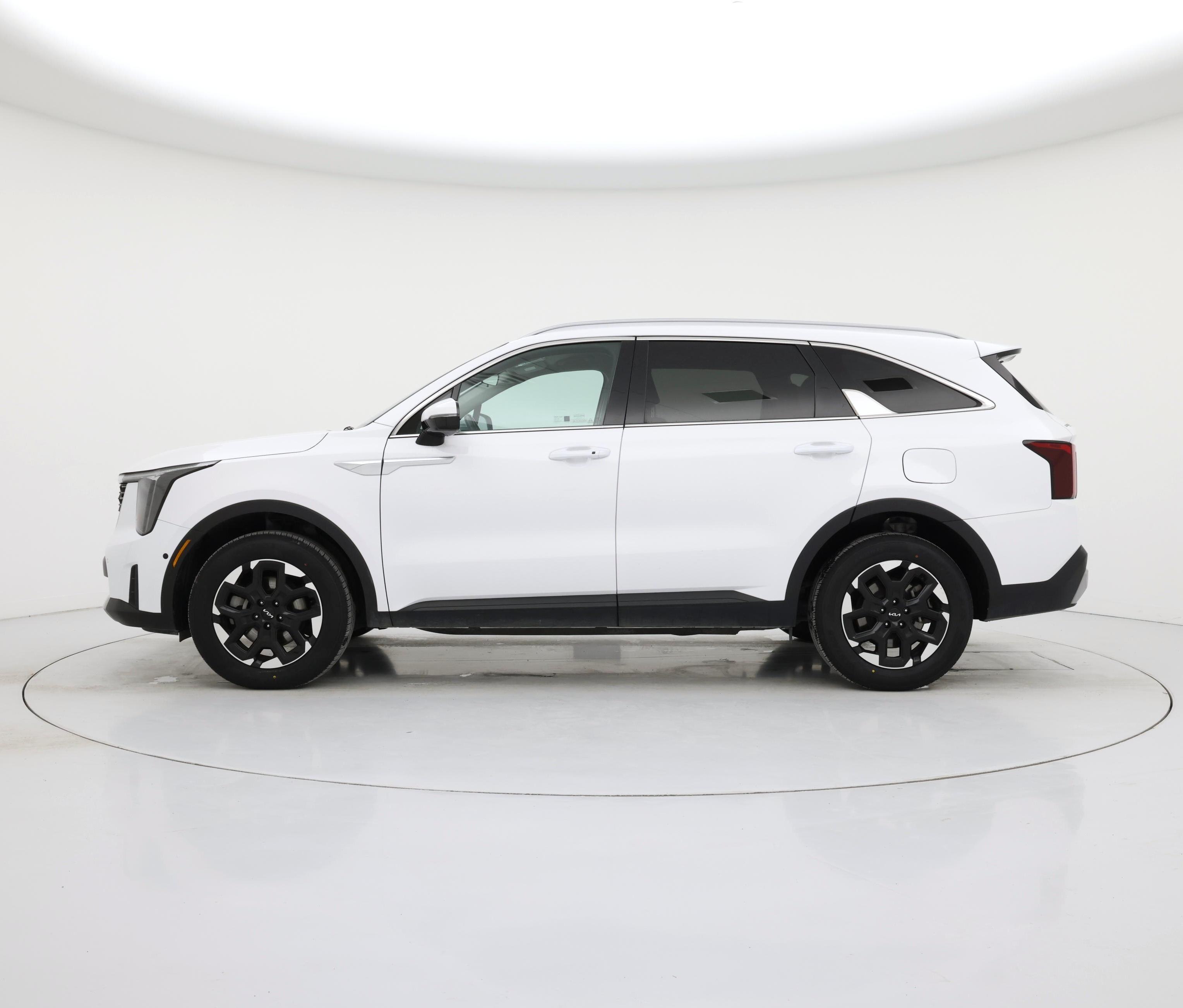 Thumbnail: 2024 Kia Sorento - 3
