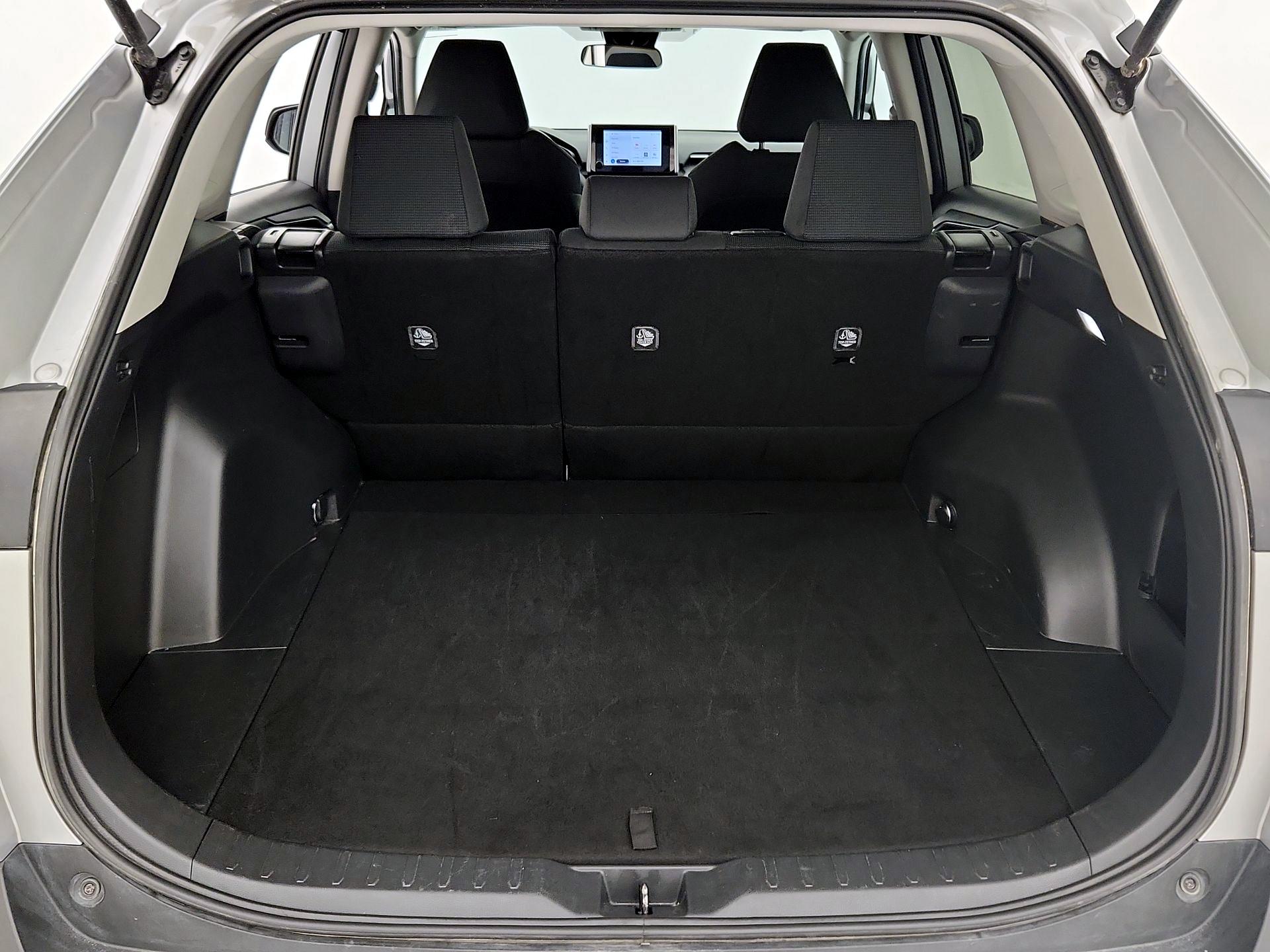 Thumbnail: 2024 Toyota RAV4 - 20