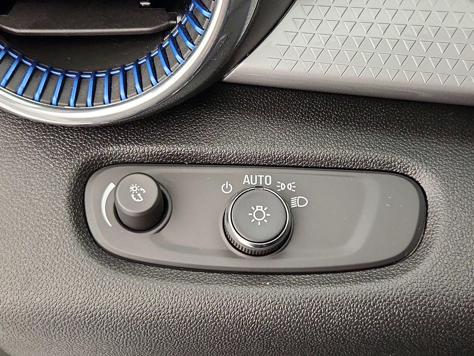 Thumbnail: 2025 Chevrolet Trax - 13