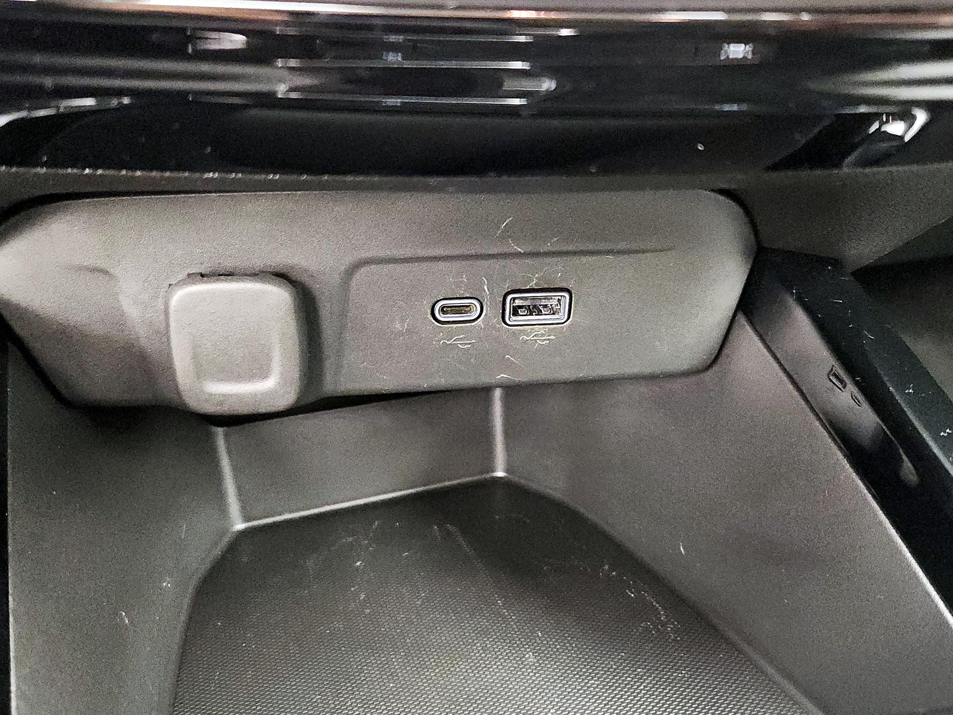 Thumbnail: 2025 Chevrolet Trax - 18