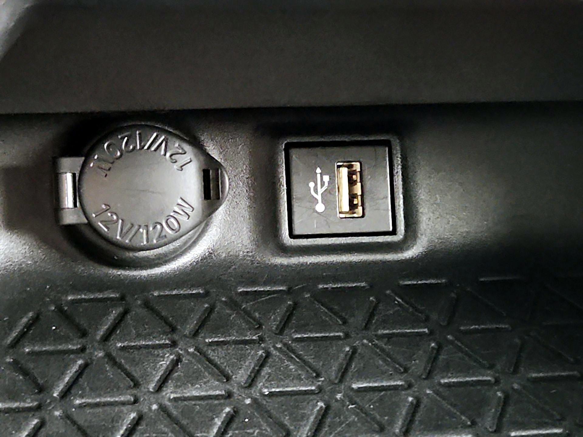 Thumbnail: 2024 Toyota RAV4 - 18