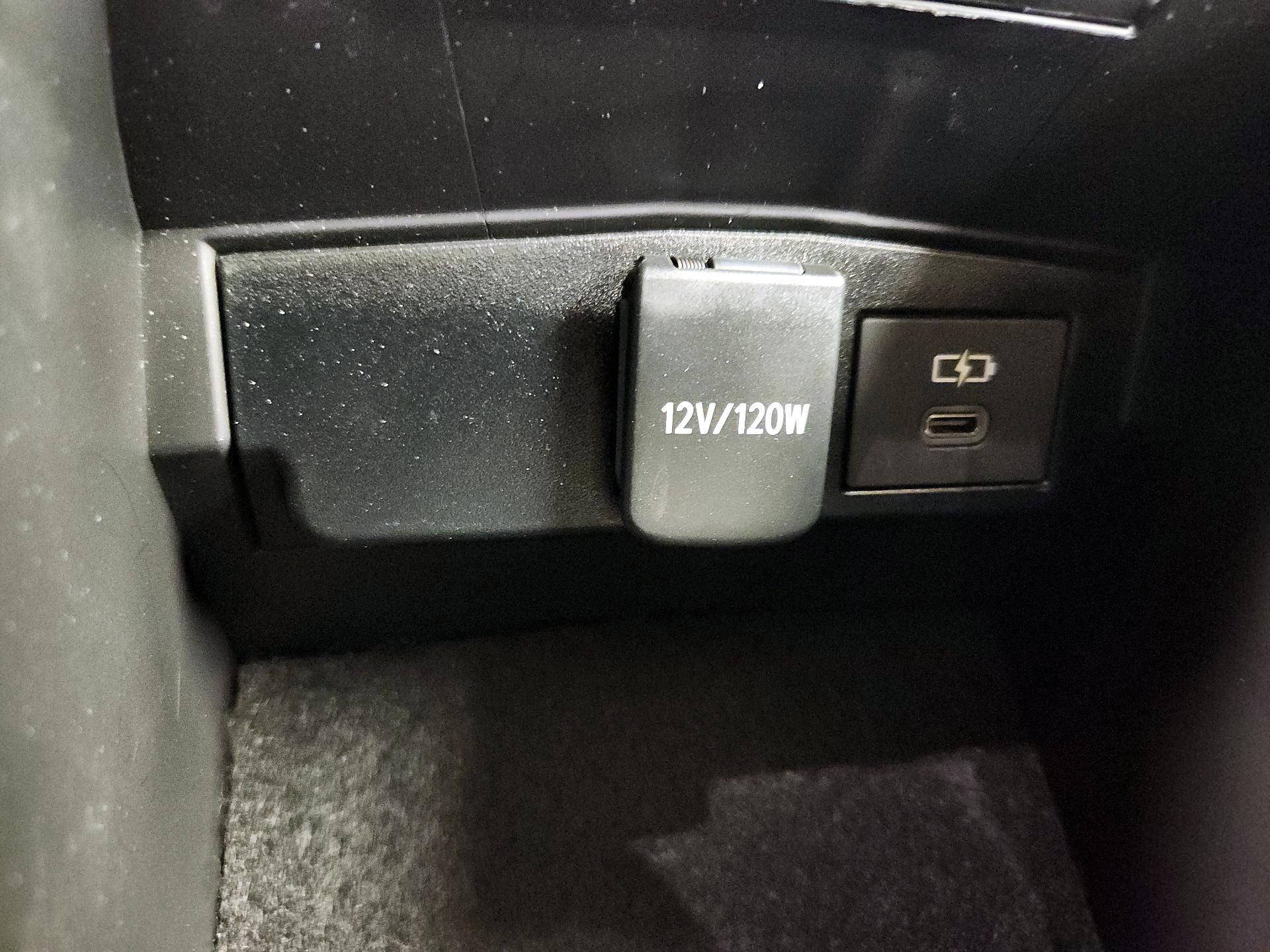 Thumbnail: 2025 Toyota Corolla - 18