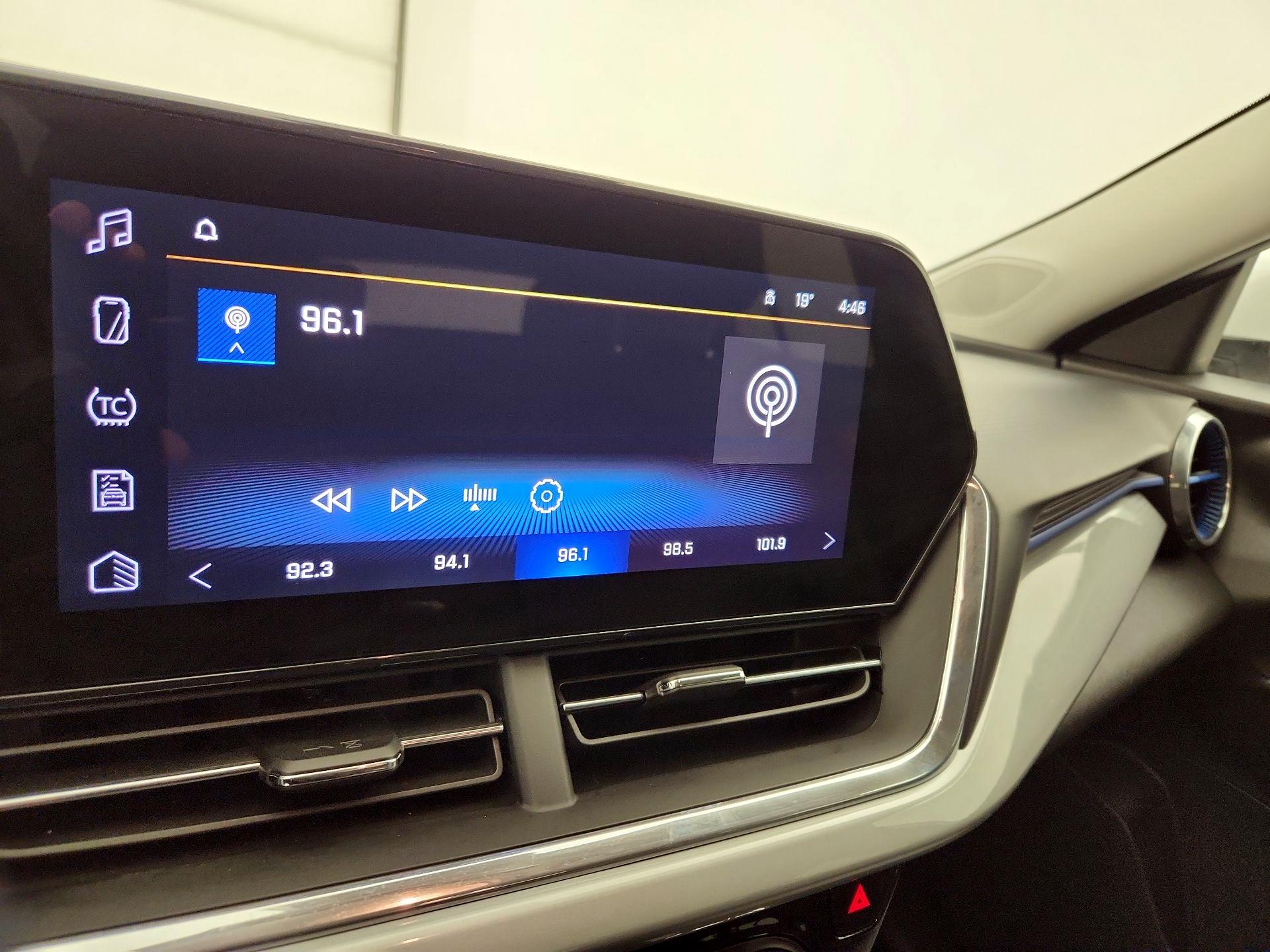 Thumbnail: 2025 Chevrolet Trax - 15