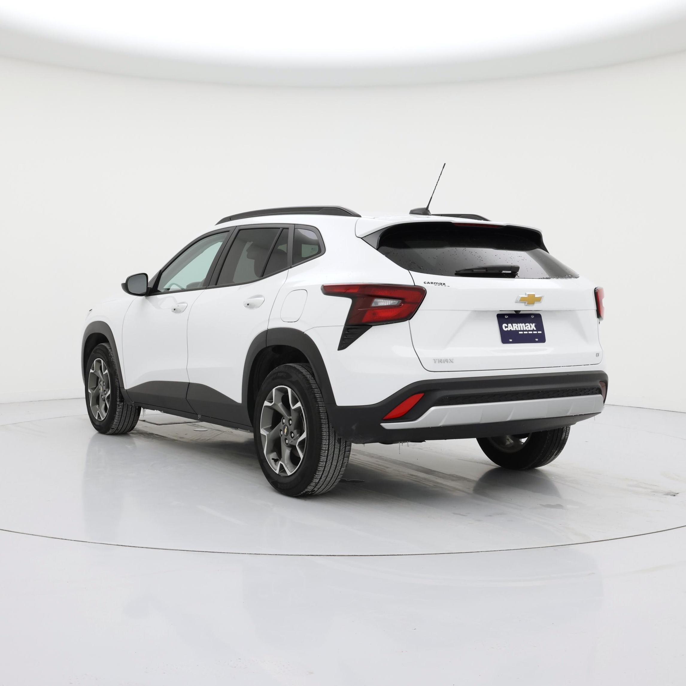 Thumbnail: 2025 Chevrolet Trax - 2