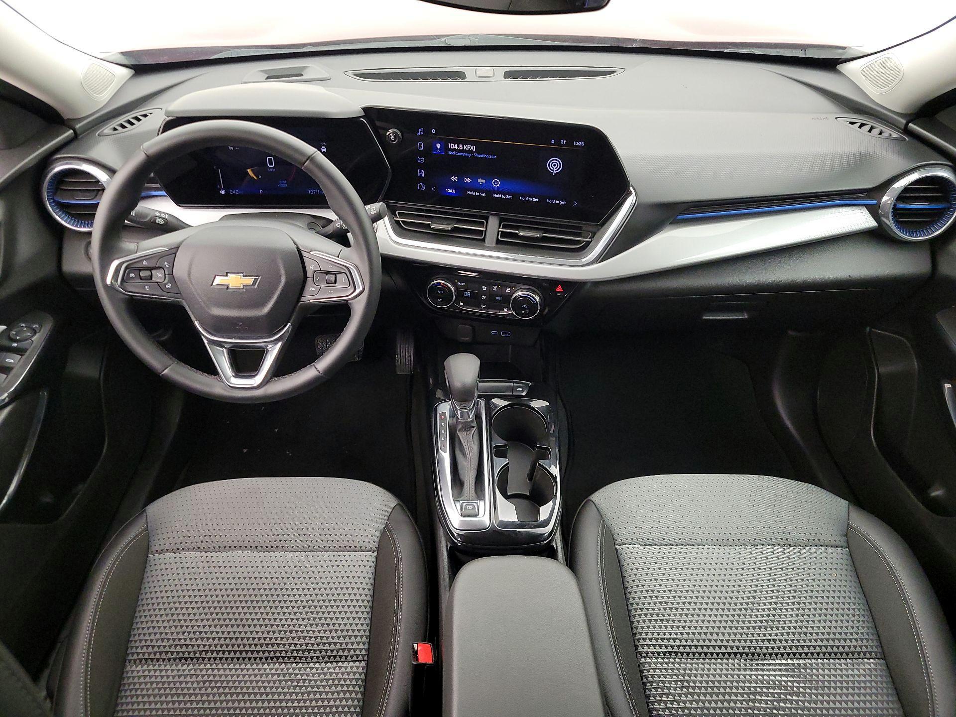 Thumbnail: 2025 Chevrolet Trax - 9