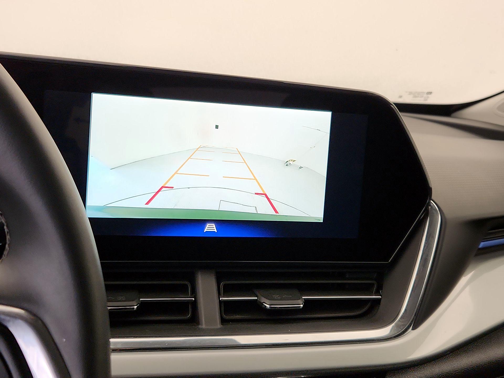 Thumbnail: 2025 Chevrolet Trax - 14