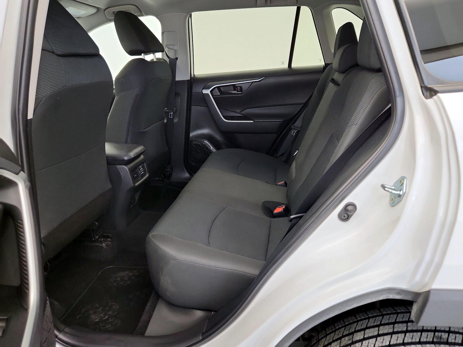 Thumbnail: 2025 Toyota RAV4 - 19