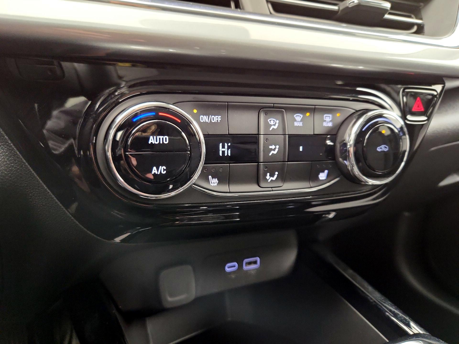 Thumbnail: 2025 Chevrolet Trax - 16