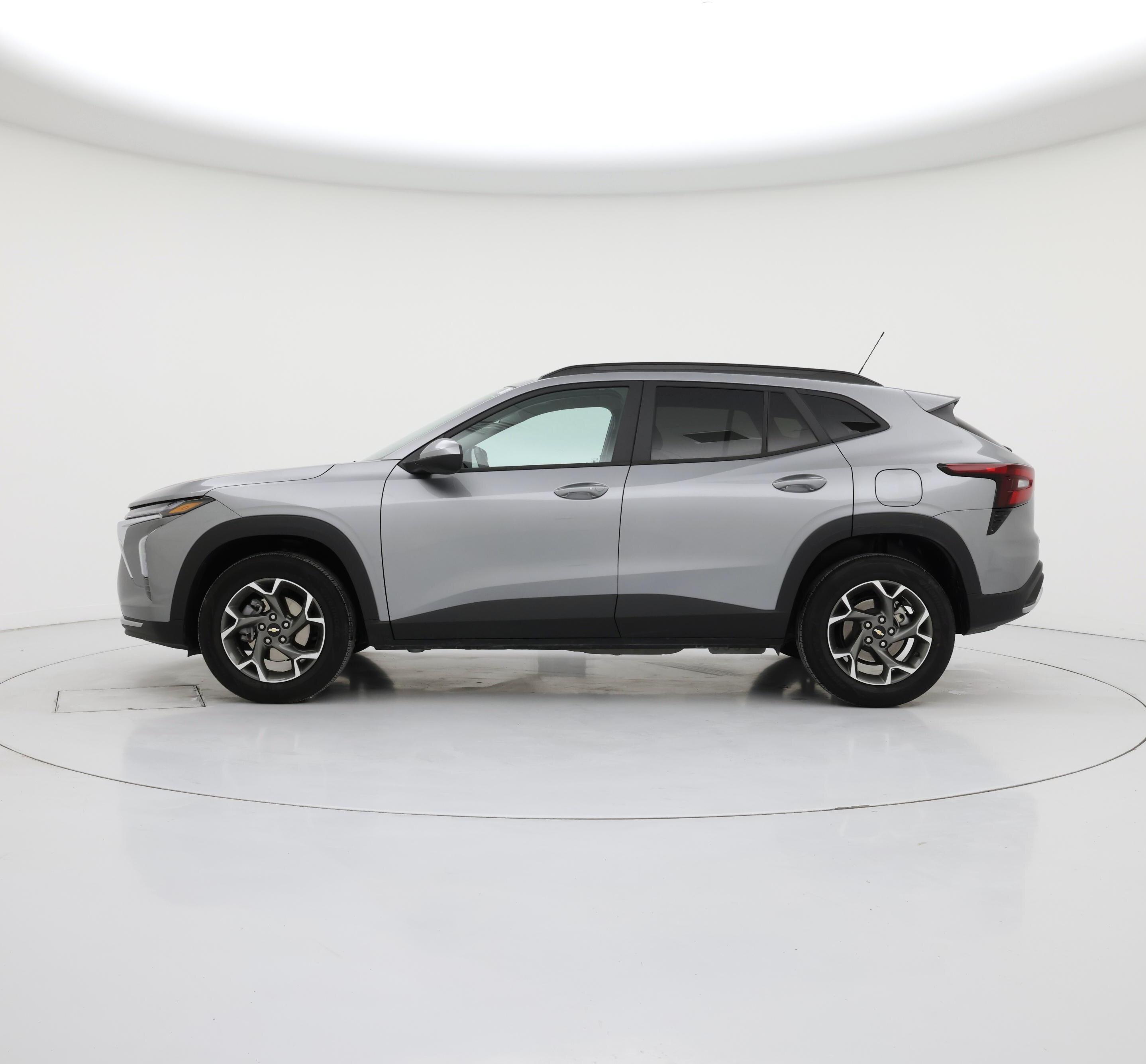 Thumbnail: 2025 Chevrolet Trax - 3