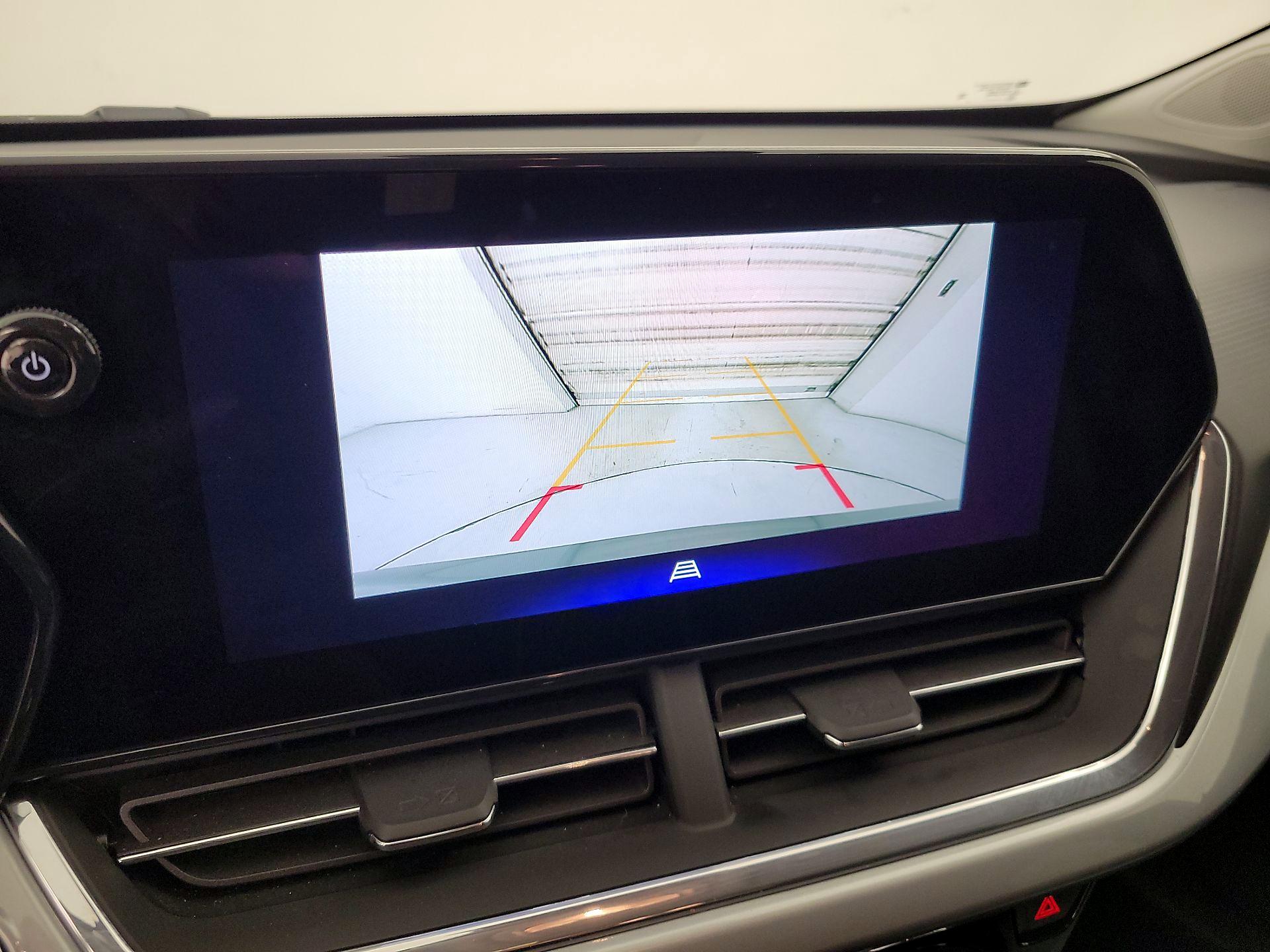 Thumbnail: 2025 Chevrolet Trax - 14