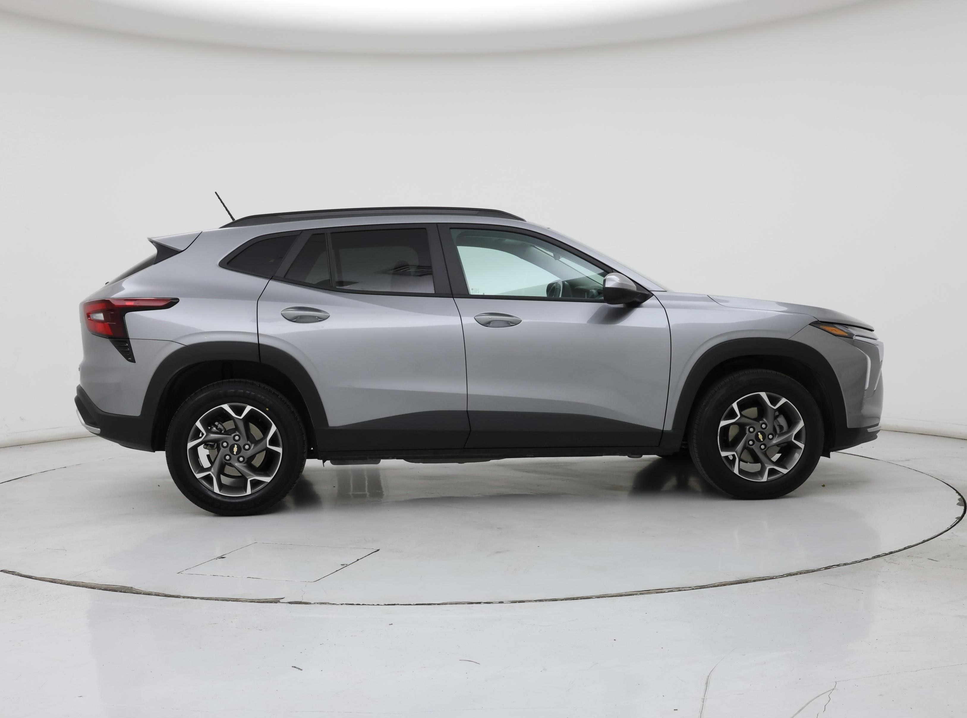 Thumbnail: 2025 Chevrolet Trax - 7