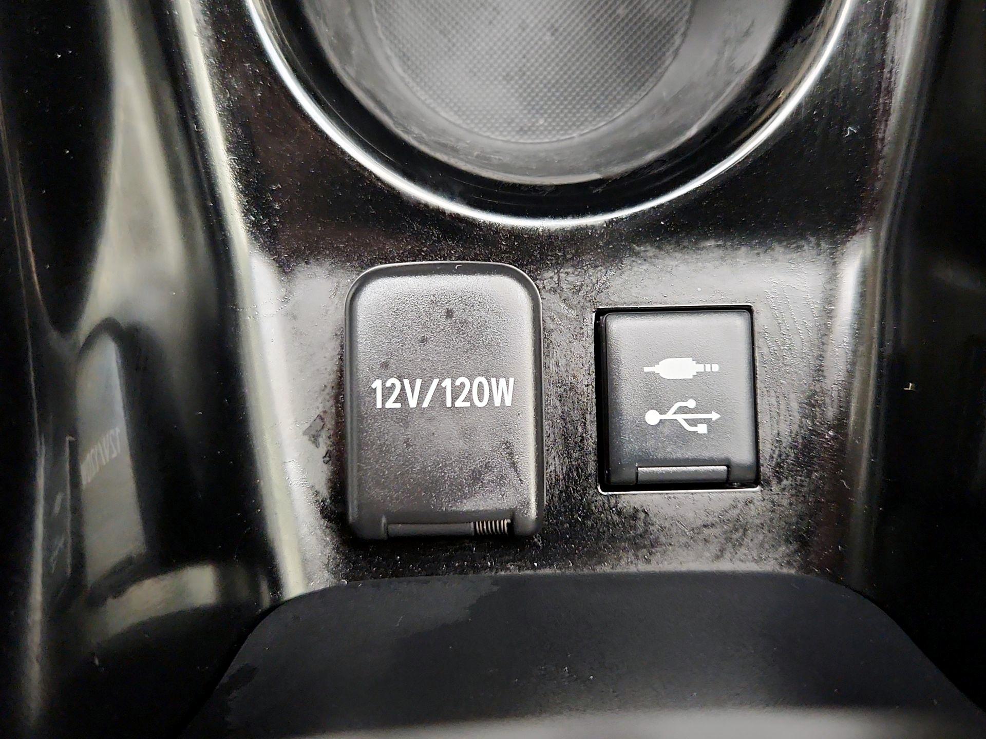 Thumbnail: 2020 Toyota Prius - 18