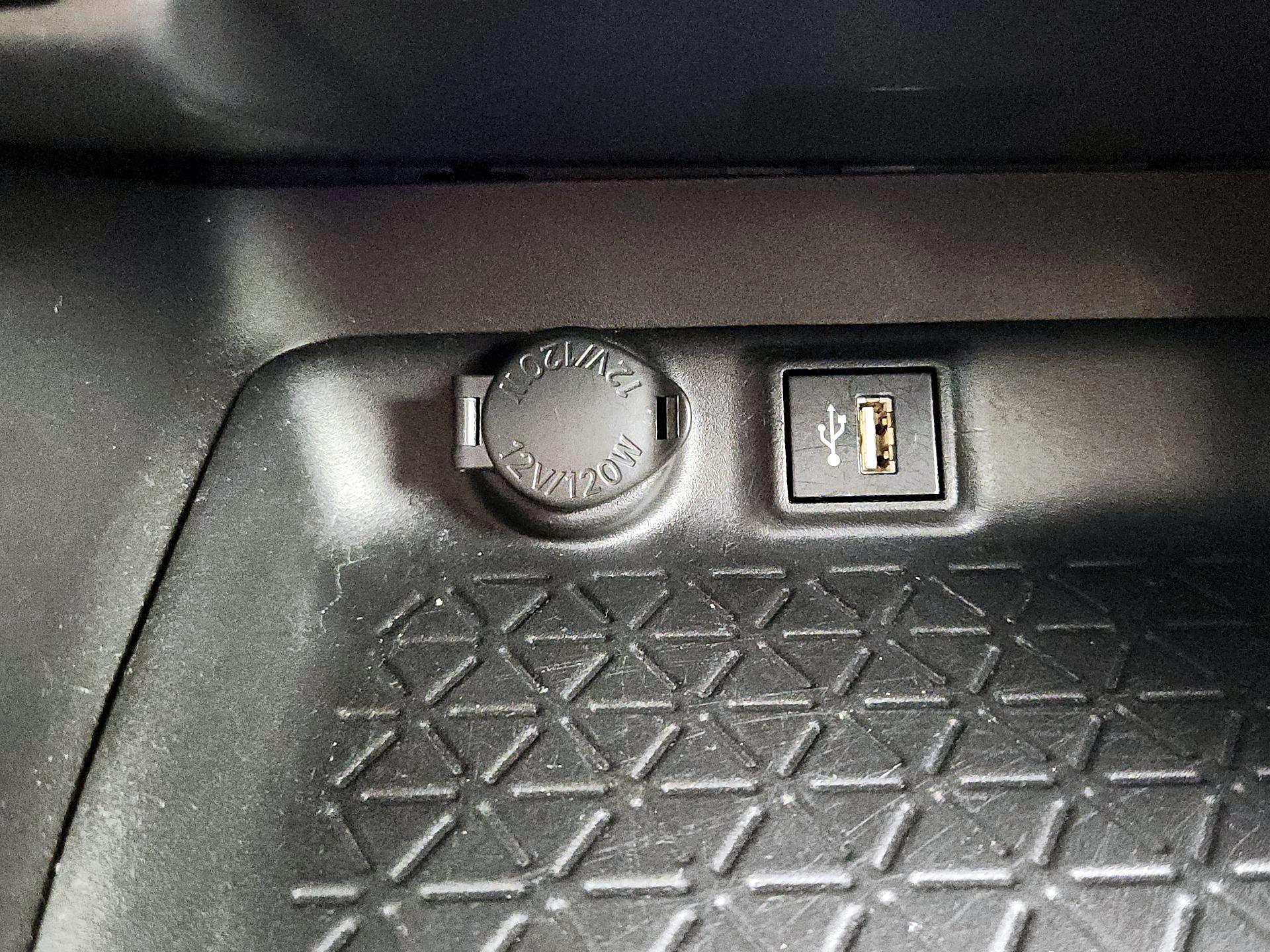 Thumbnail: 2024 Toyota RAV4 - 18