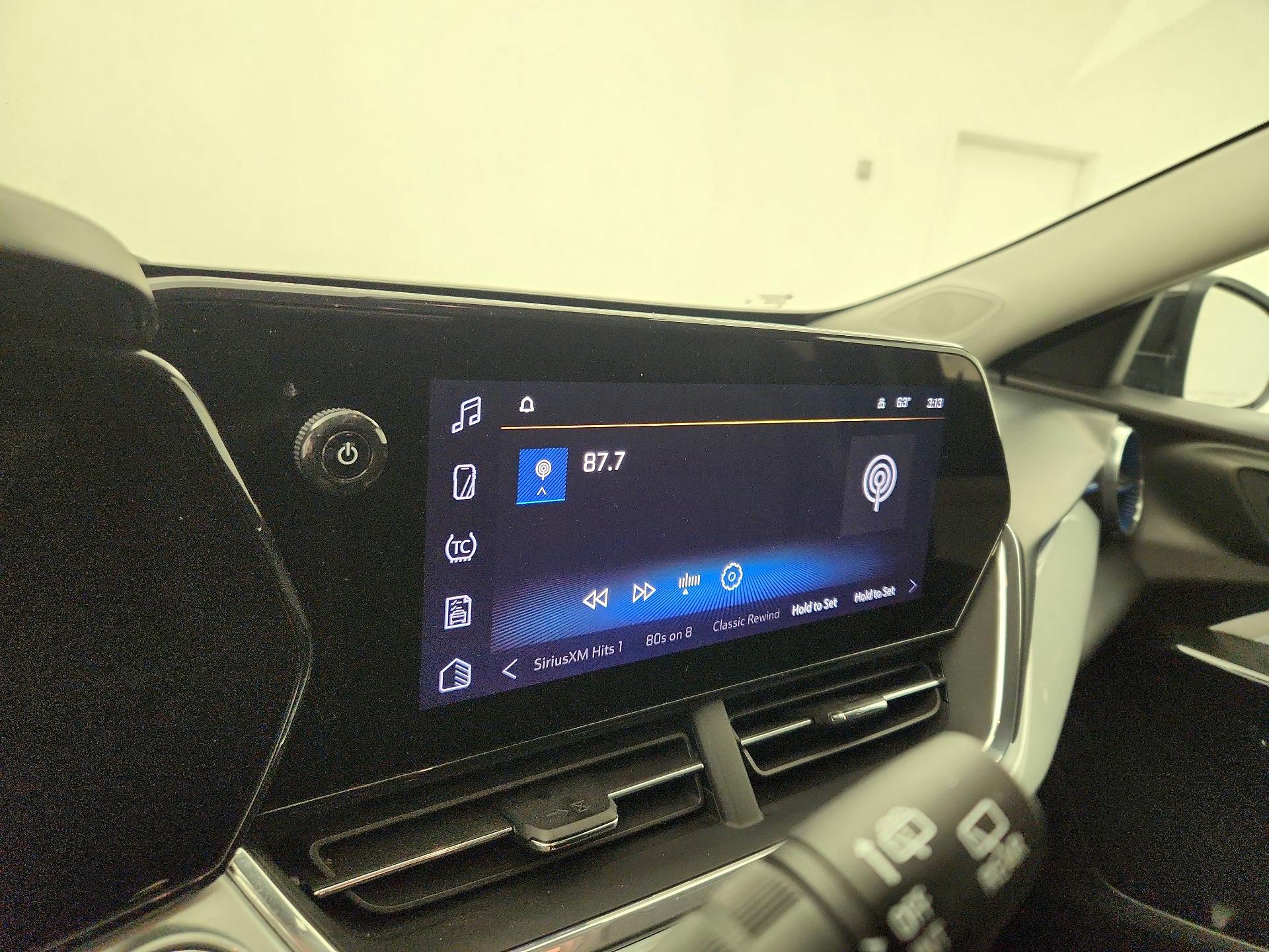 Thumbnail: 2025 Chevrolet Trax - 15