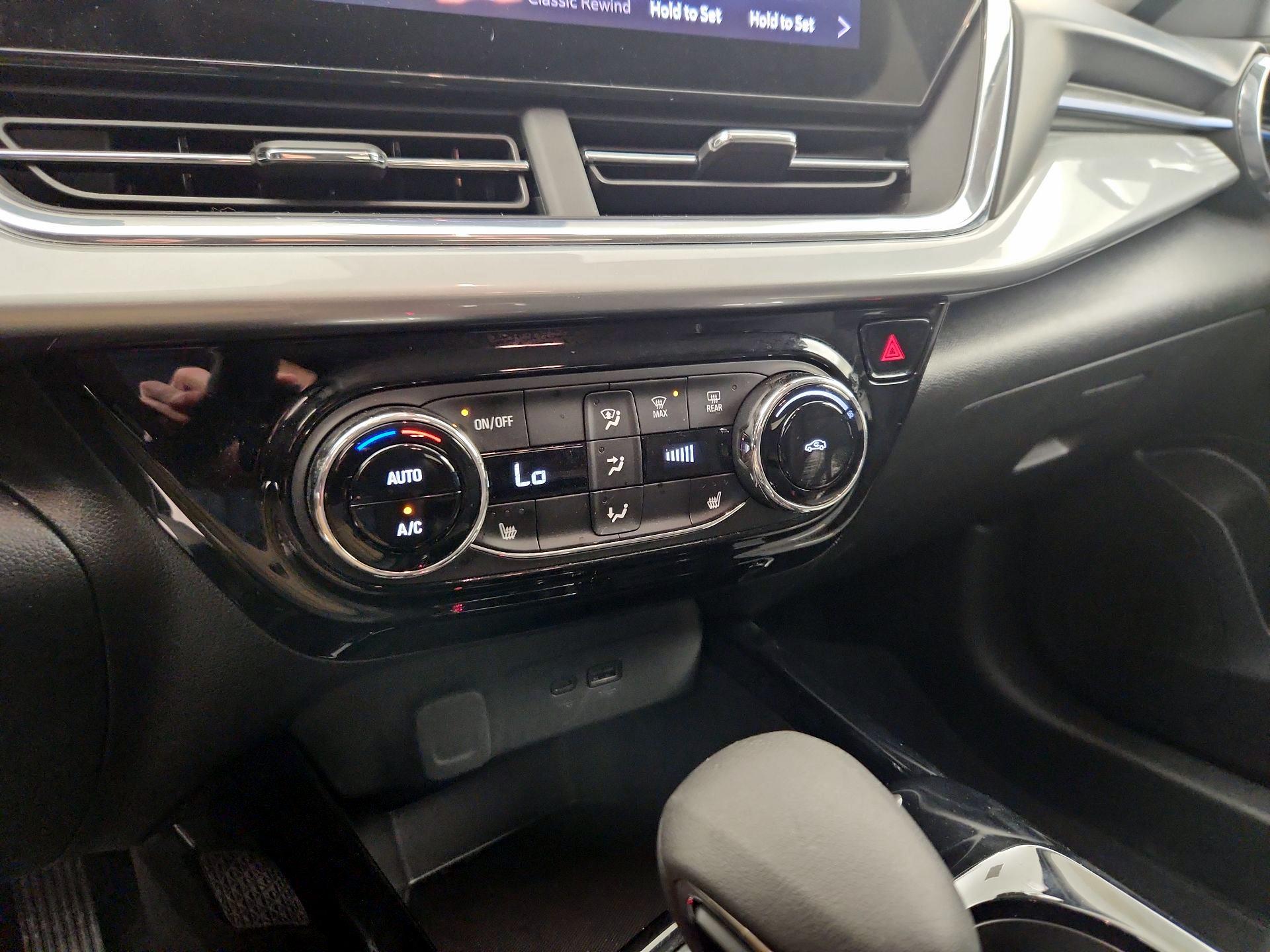 Thumbnail: 2025 Chevrolet Trax - 16